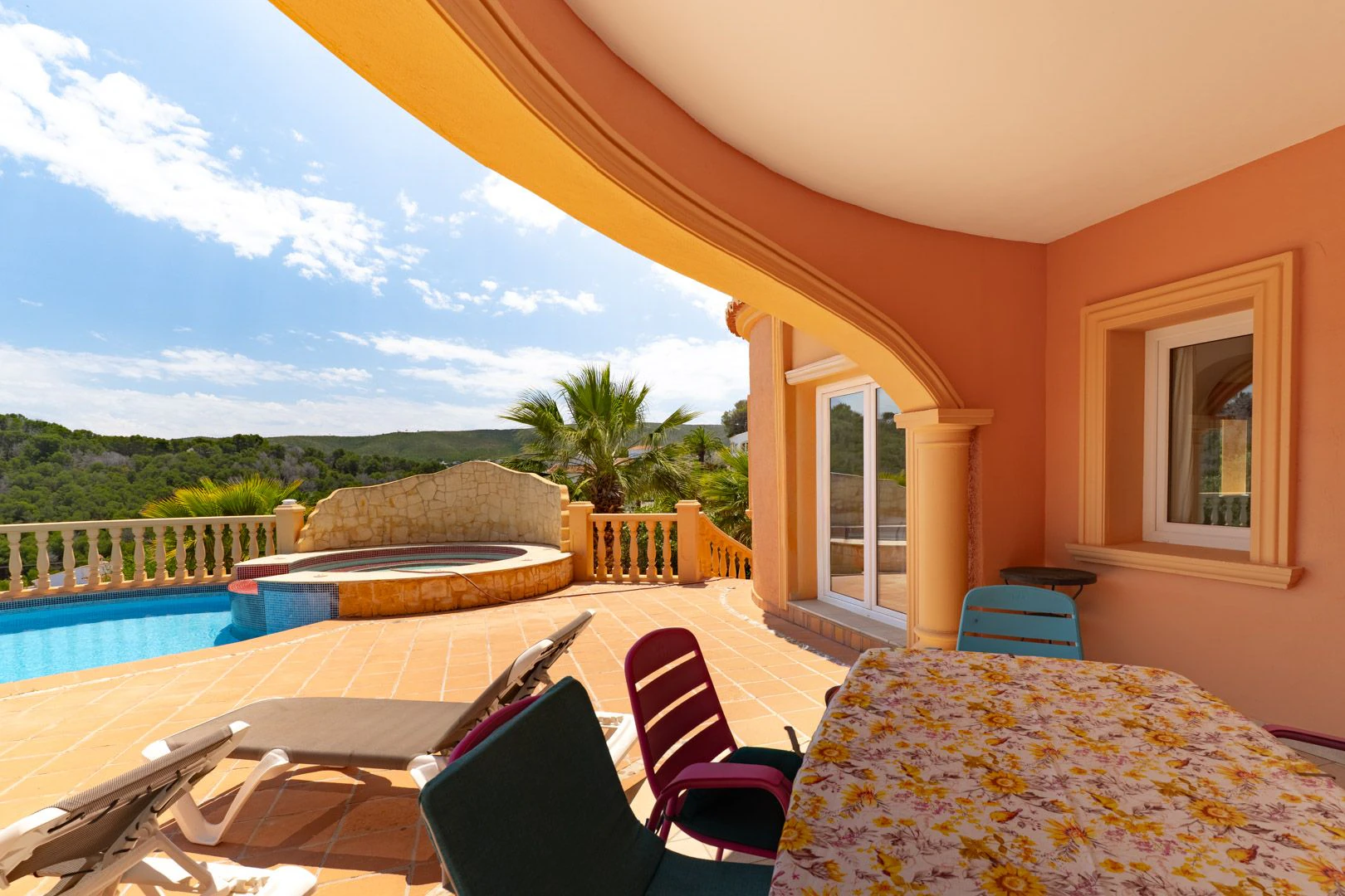 Villa exclusive avec vue sur la mer et piscine à débordement à Jávea