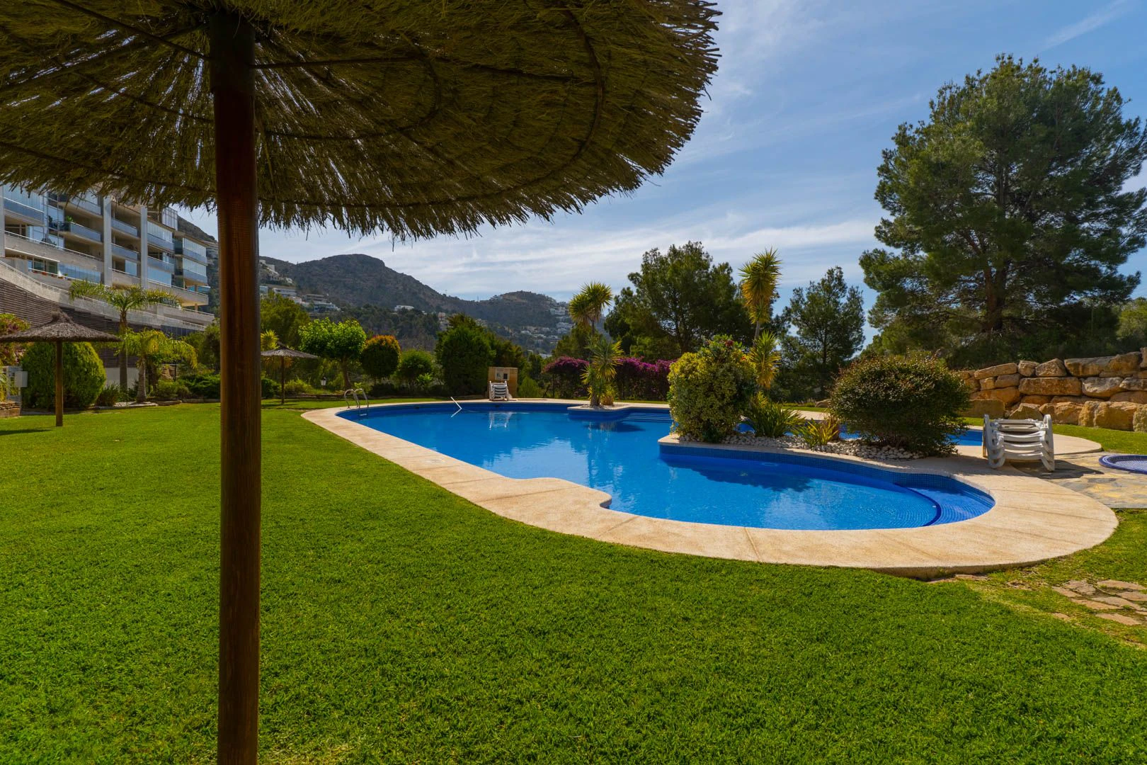 Apartamento con vistas al mar en venta en altea hills