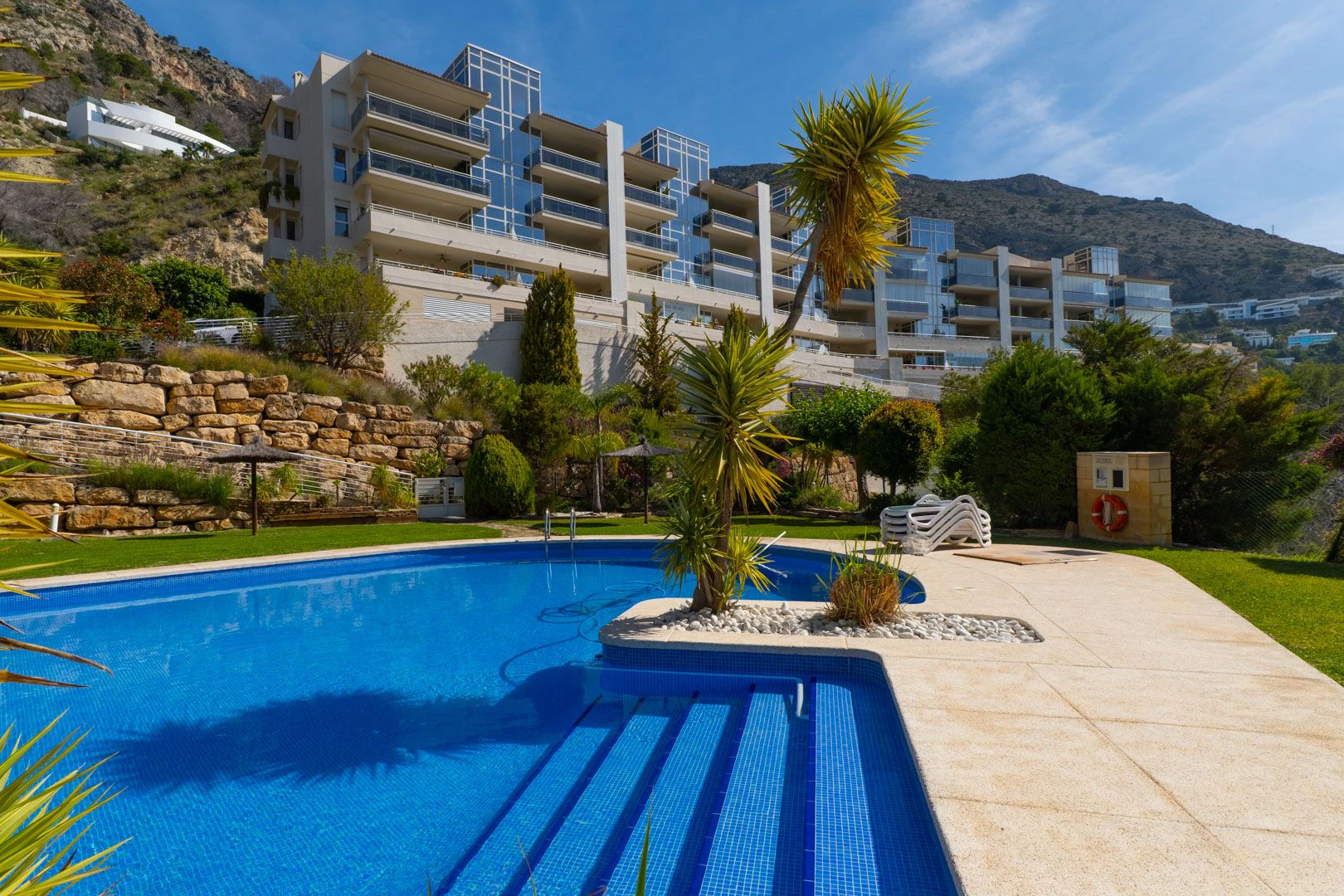 Apartamento con vistas al mar en venta en altea hills