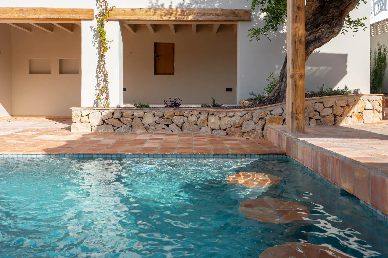 Villa mediterranea ristrutturata con vista sul mare in vendita a La Fustera, Benissa