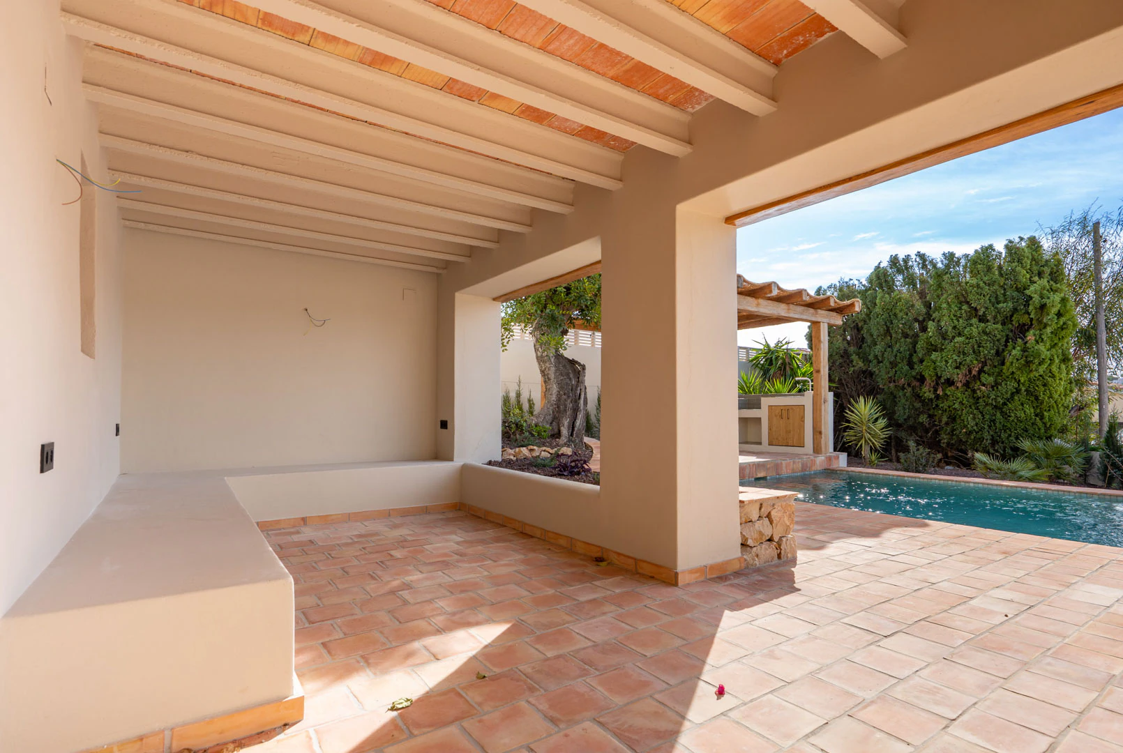 Villa mediterranea ristrutturata con vista sul mare in vendita a La Fustera, Benissa