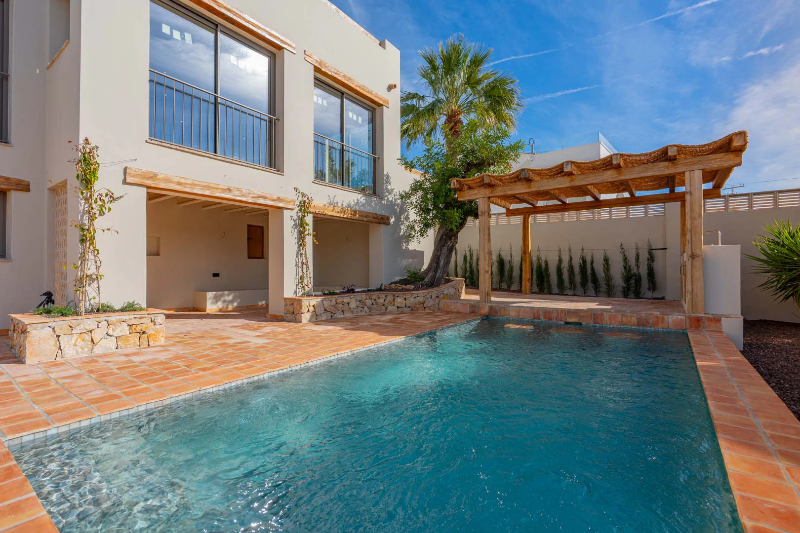 Villa mediterranea ristrutturata con vista sul mare in vendita a La Fustera, Benissa