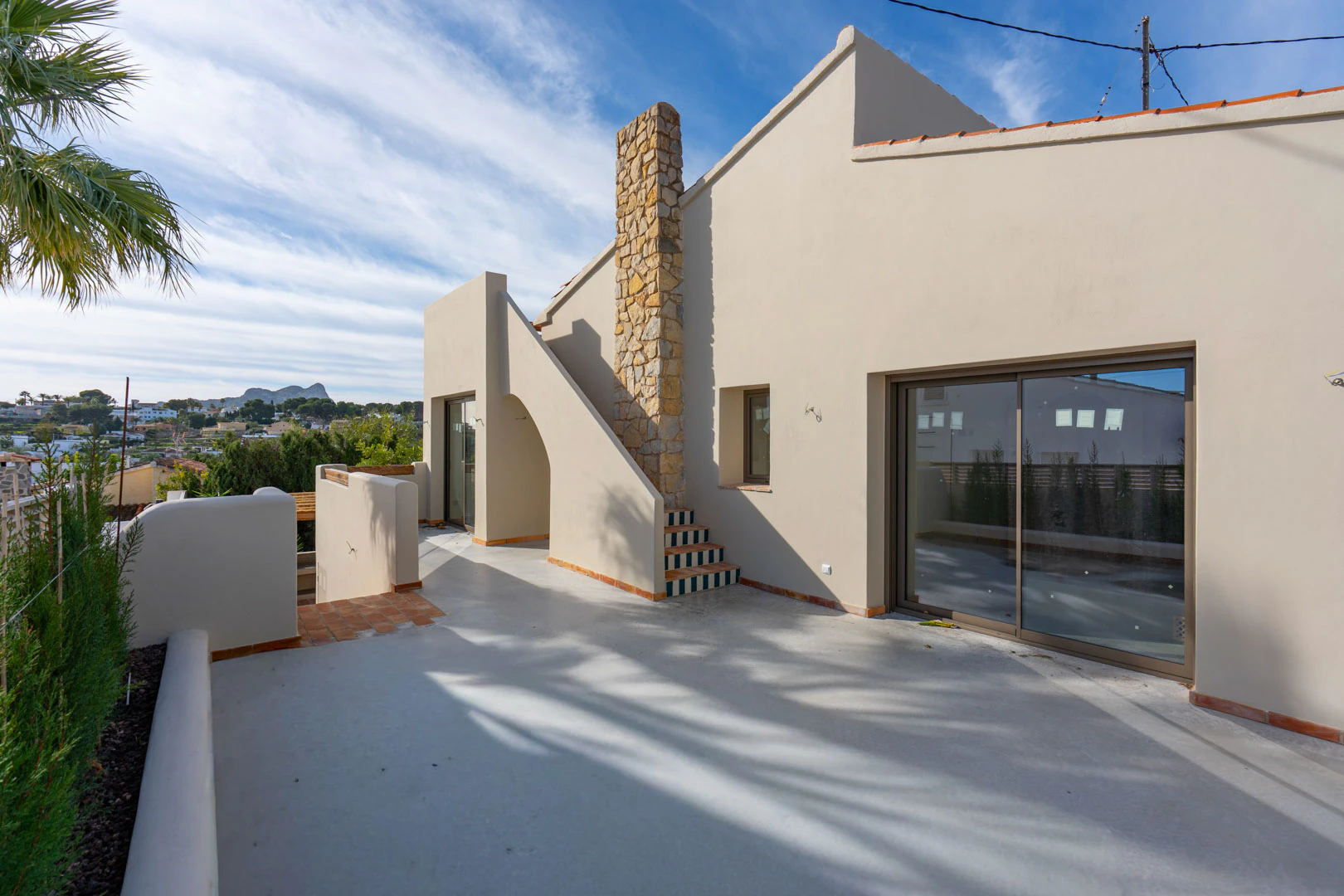 Villa mediterranea ristrutturata con vista sul mare in vendita a La Fustera, Benissa
