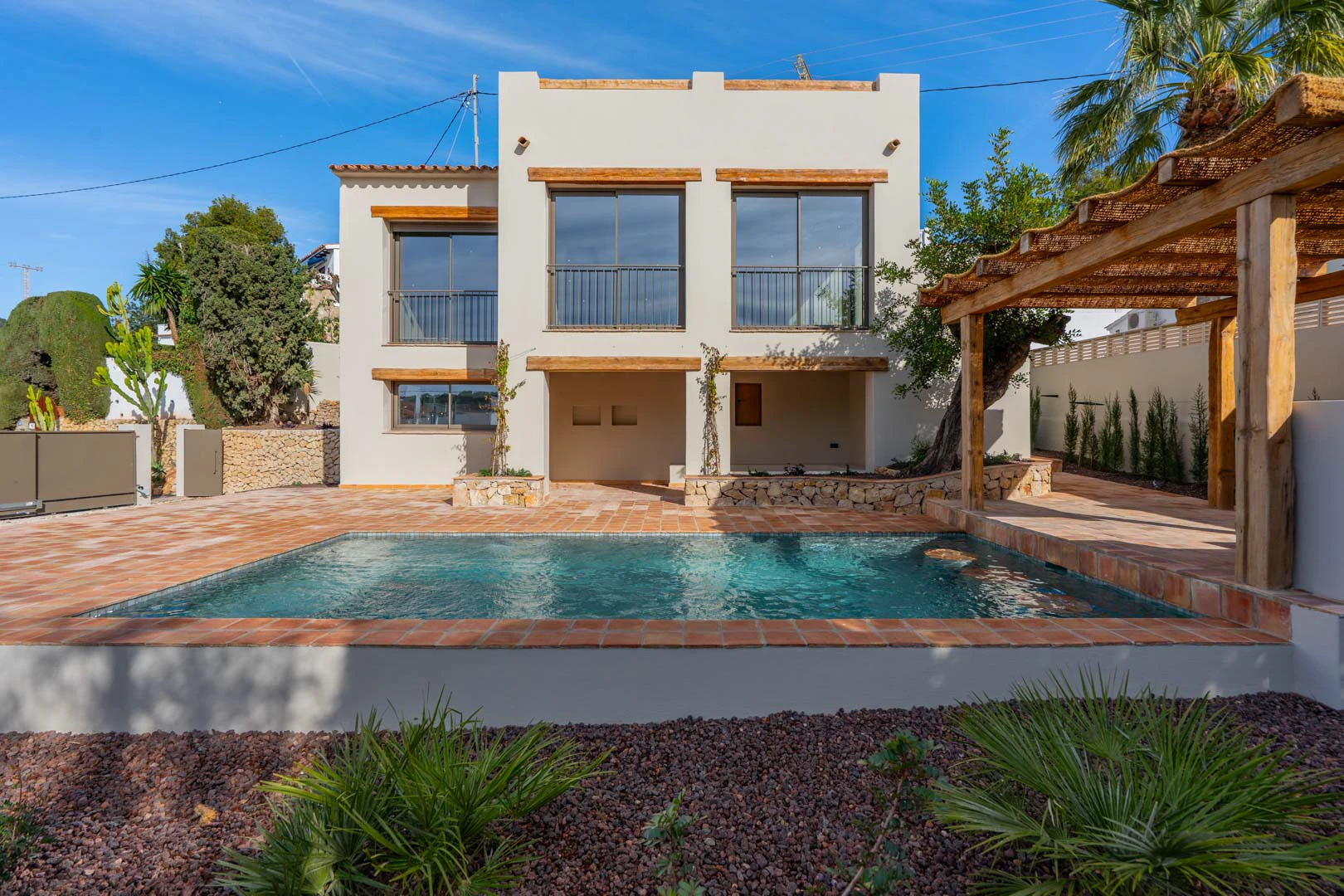 Villa mediterranea ristrutturata con vista sul mare in vendita a La Fustera, Benissa