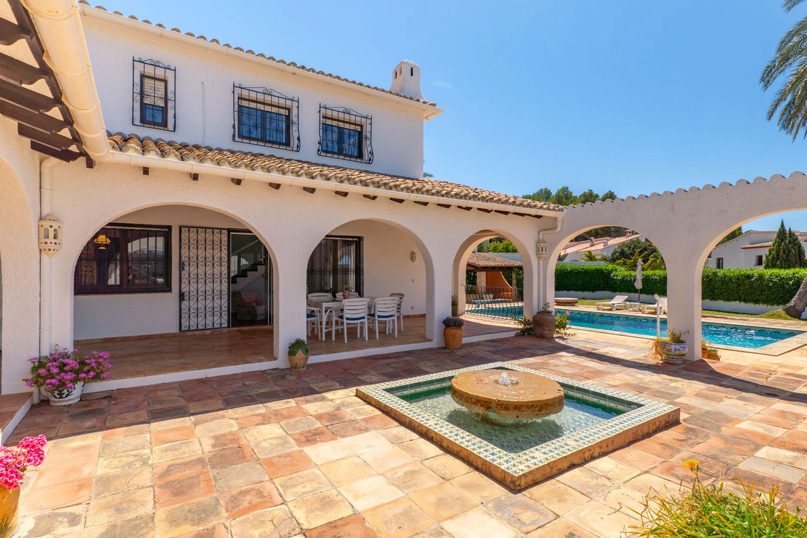 Villa mediterránea con encanto en Pla del Mar, a un paso del centro de Moraira
