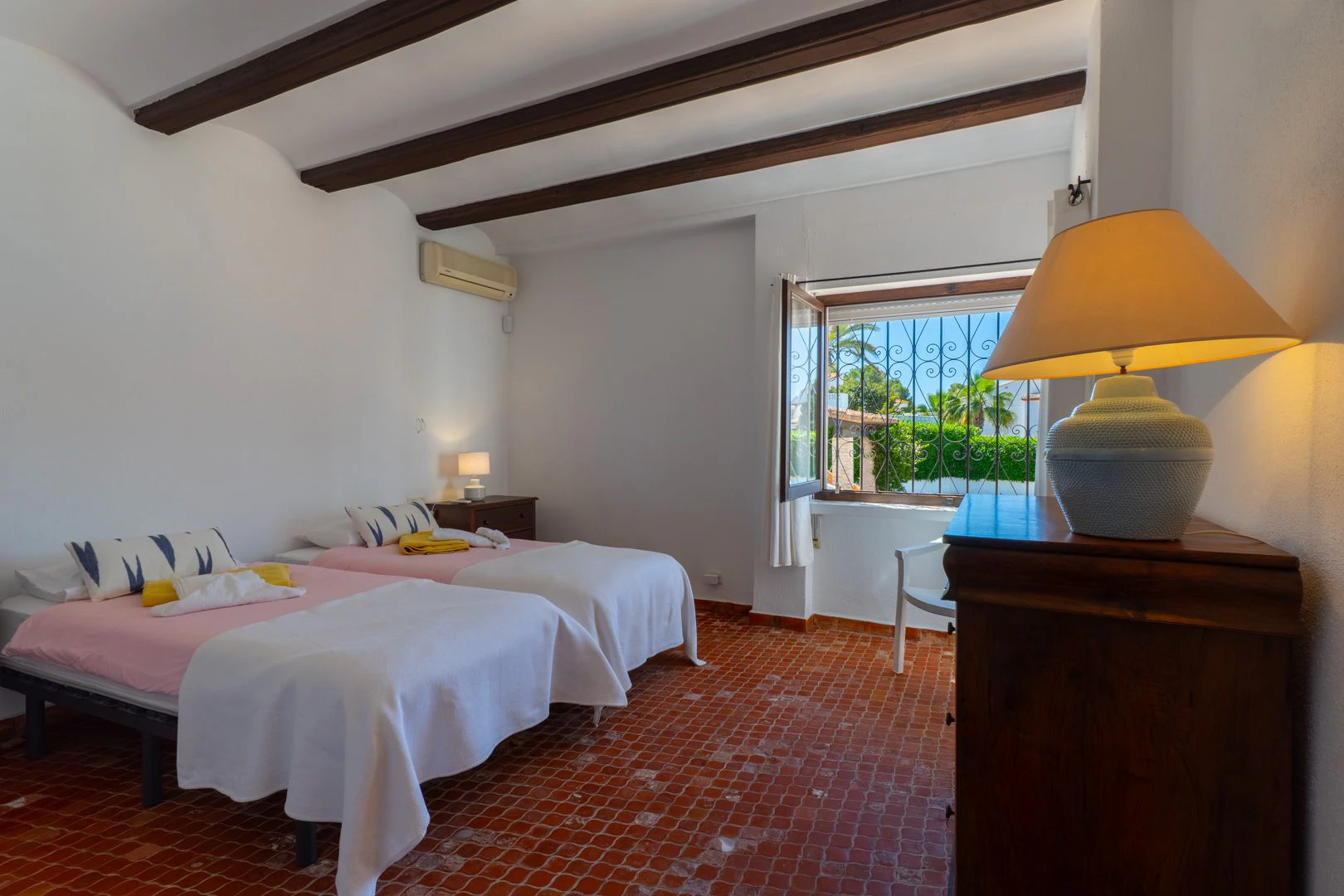 Villa mediterránea con encanto en Pla del Mar, a un paso del centro de Moraira