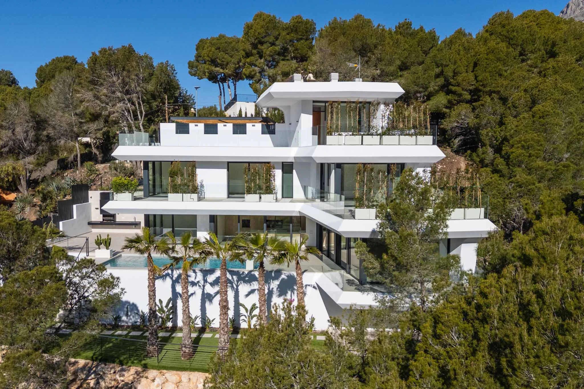 Villa de lujo contemporánea con vistas panorámicas al Mediterráneo