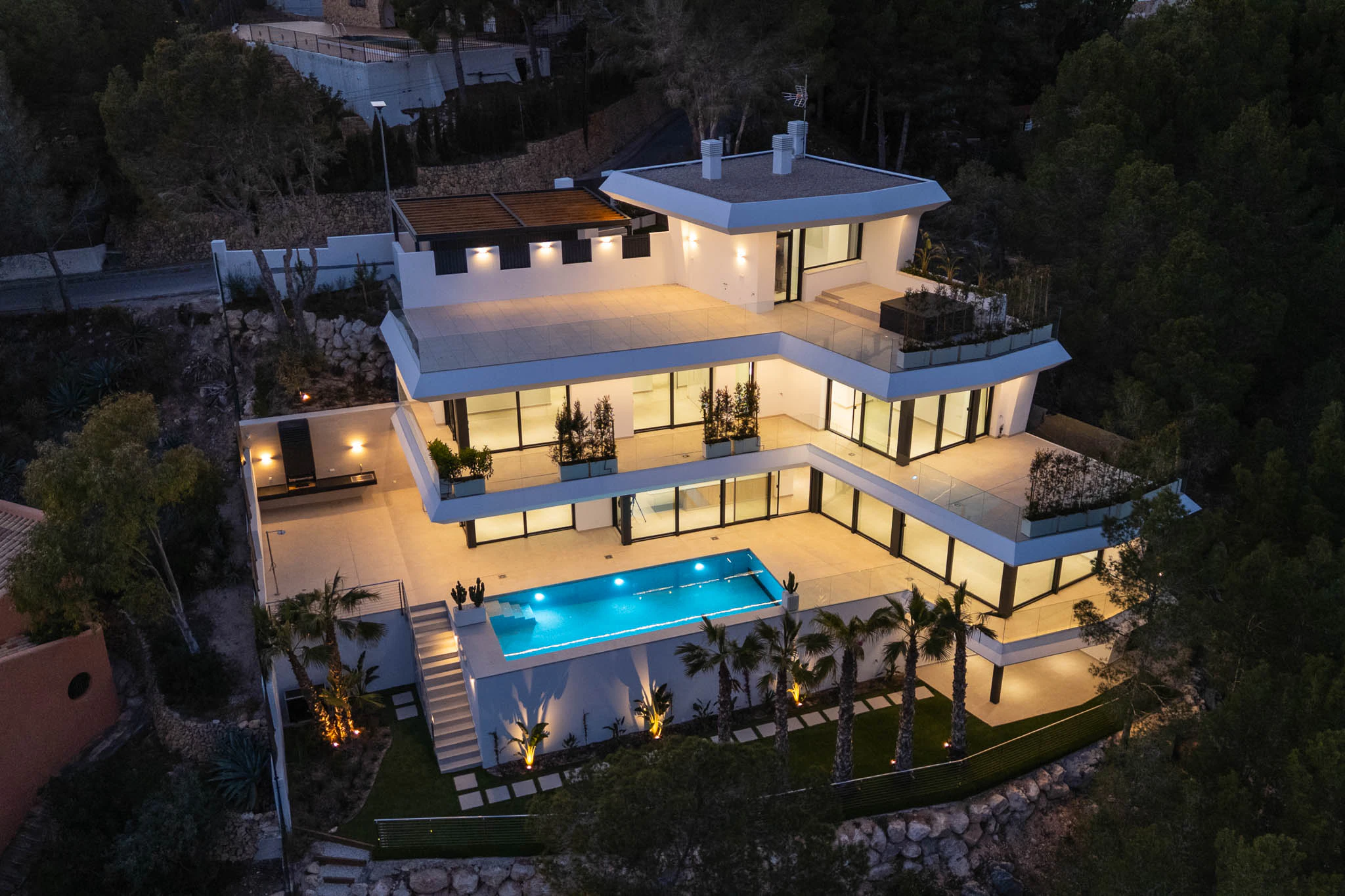 Villa de lujo contemporánea con vistas panorámicas al Mediterráneo