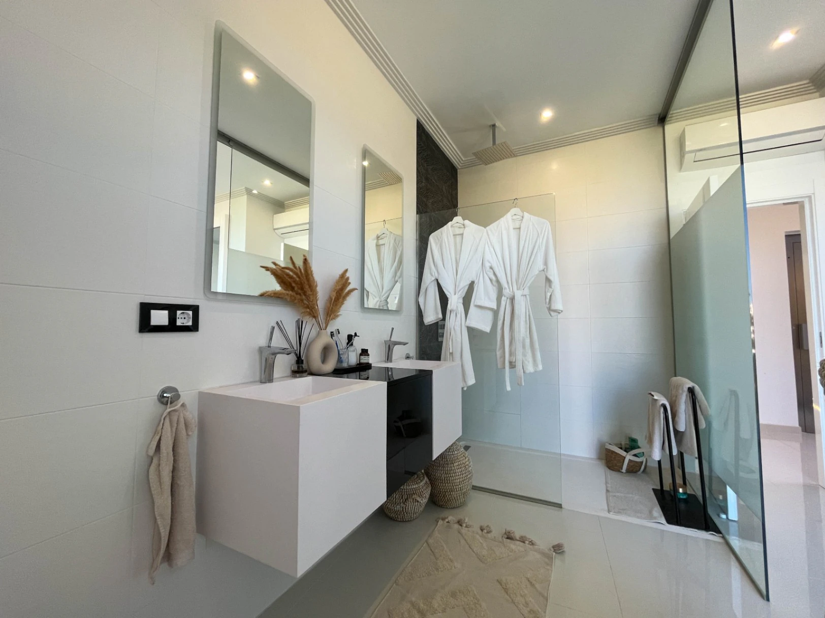 Exclusiva villa de lujo con vistas panorámicas al mar en Racó de Galeno, Benissa