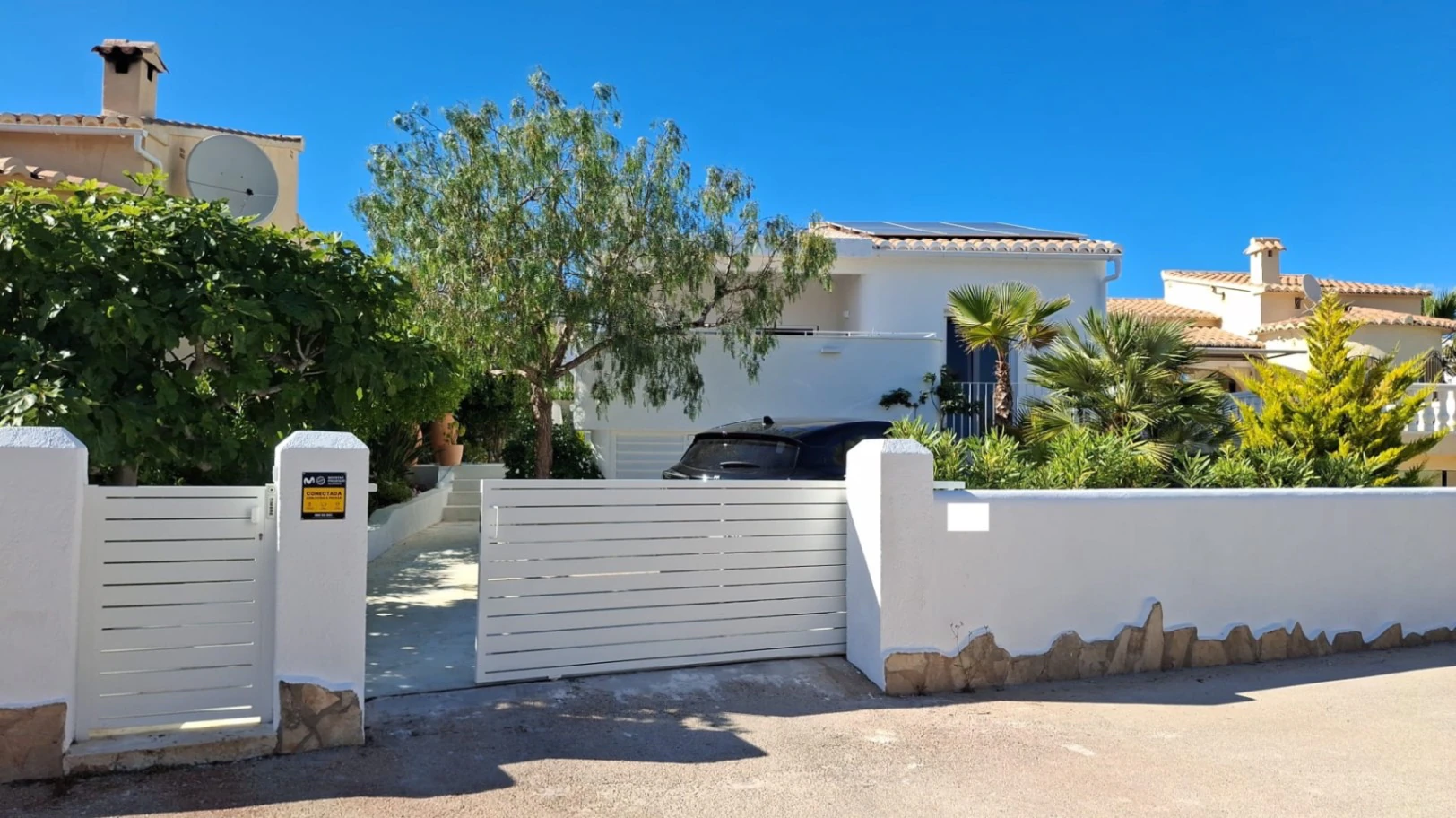 Exclusivo chalet de 2 dormitorios totalmente reformado en venta en Cumbre del Sol, Benitachell