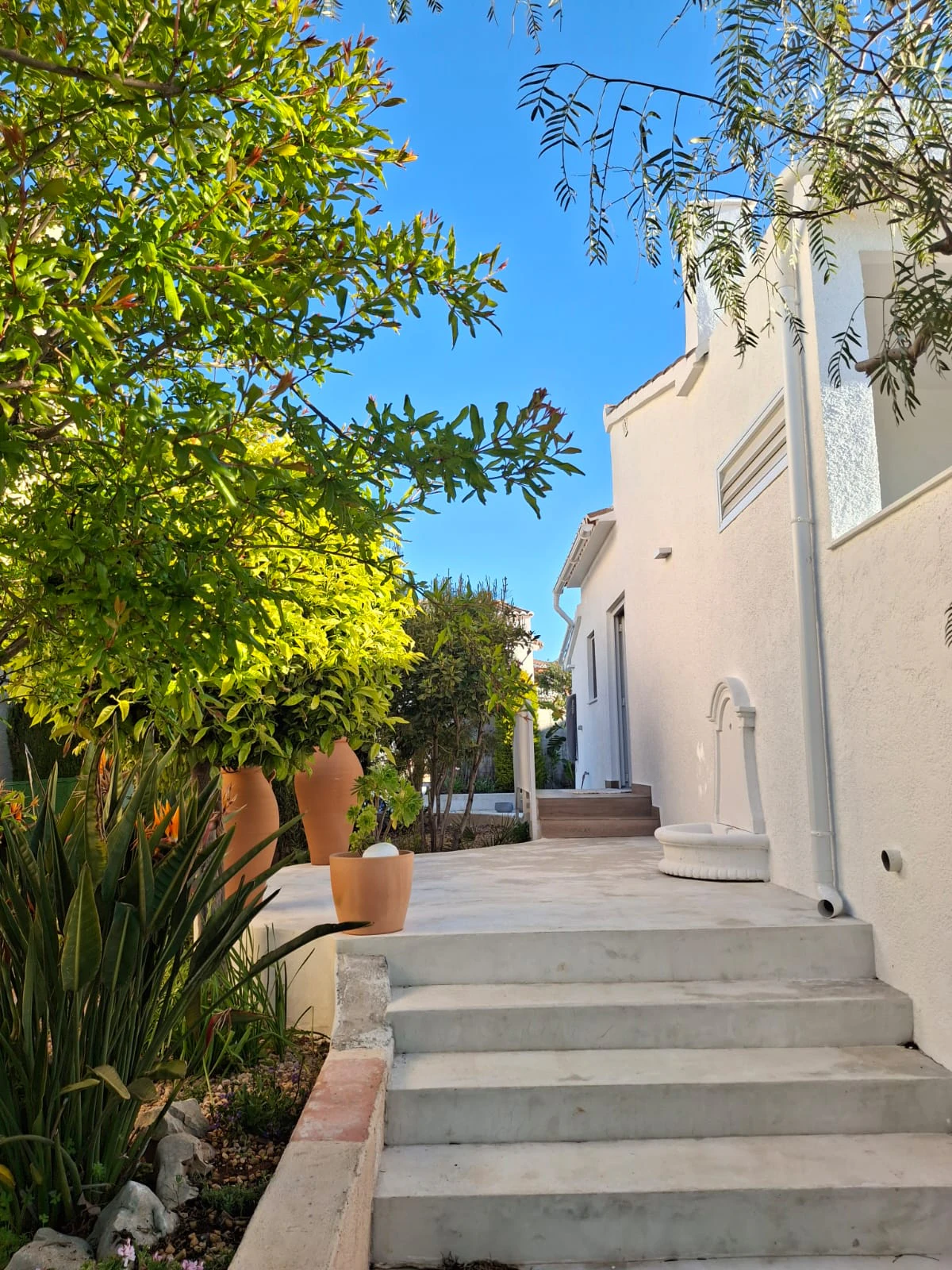 Exclusivo chalet de 2 dormitorios totalmente reformado en venta en Cumbre del Sol, Benitachell