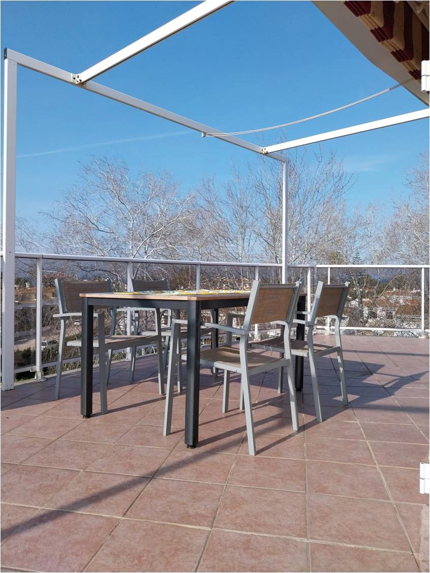 Exclusivo ático en venta en primera línea de playa en Las Marinas, Dénia