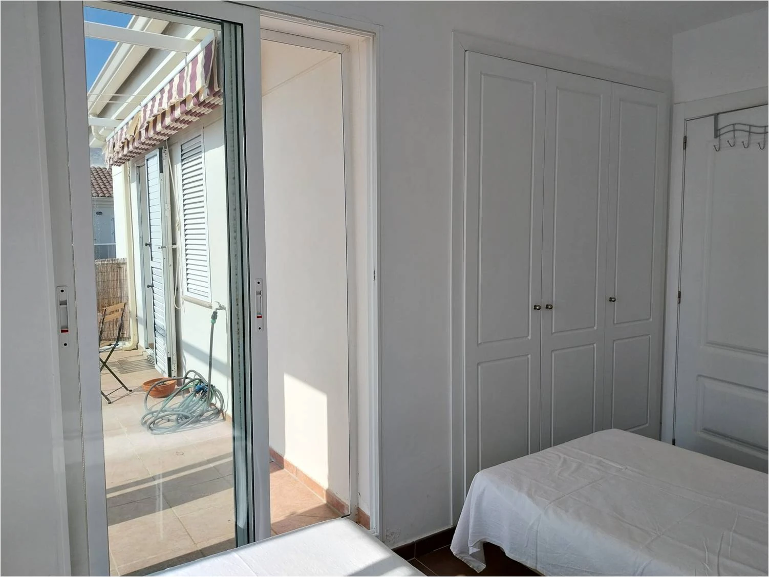 Exclusivo ático en venta en primera línea de playa en Las Marinas, Dénia