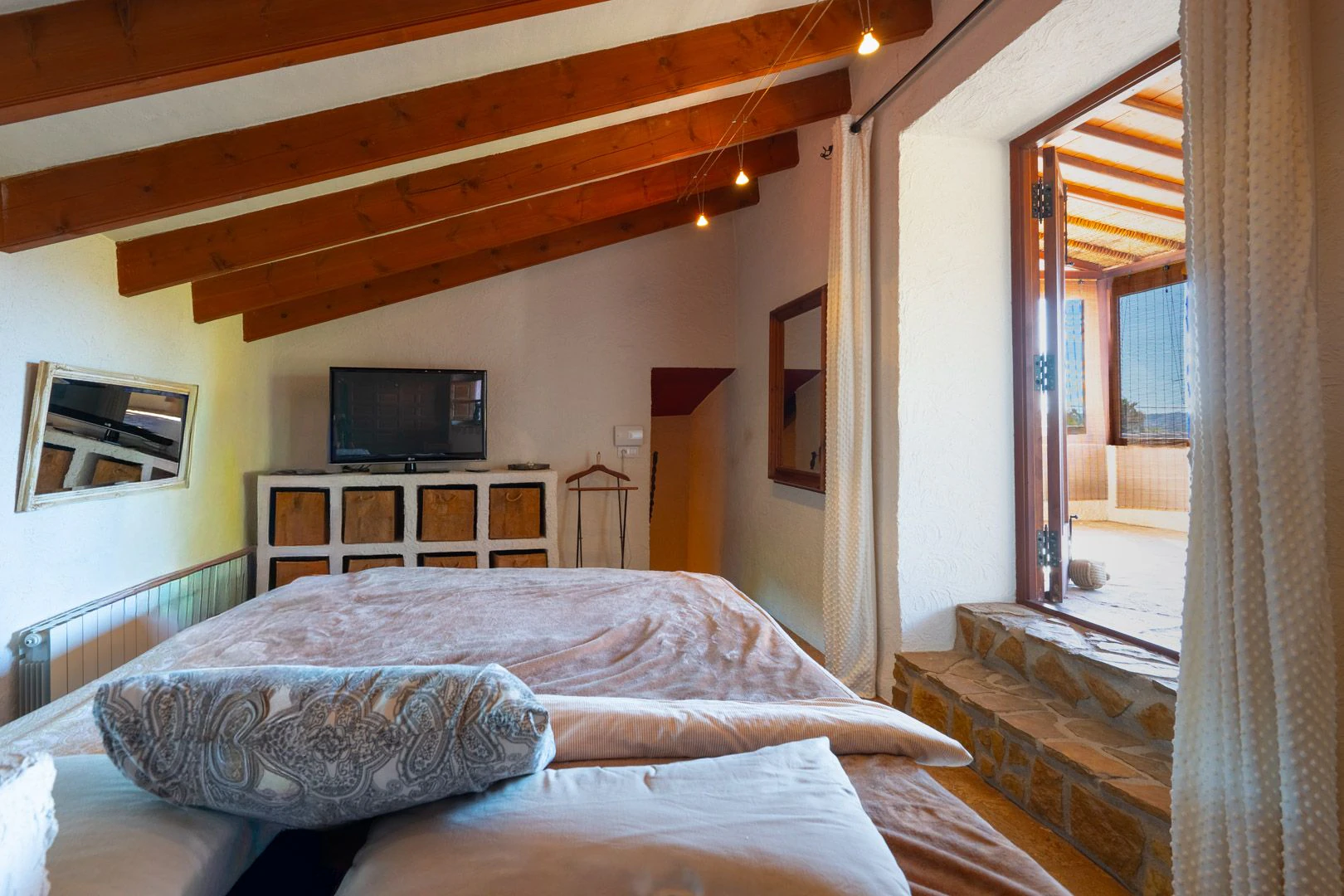 Villa rustique avec appartement indépendant à vendre à Jávea.