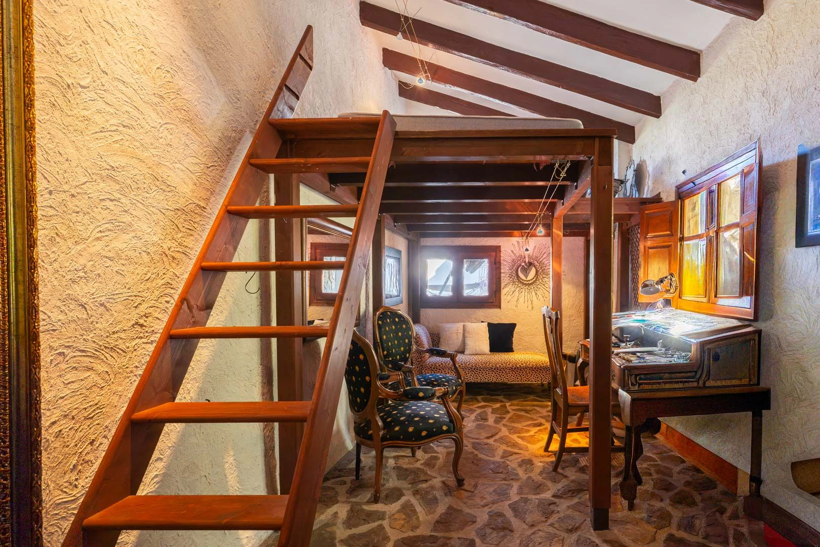 Villa rustique avec appartement indépendant à vendre à Jávea.