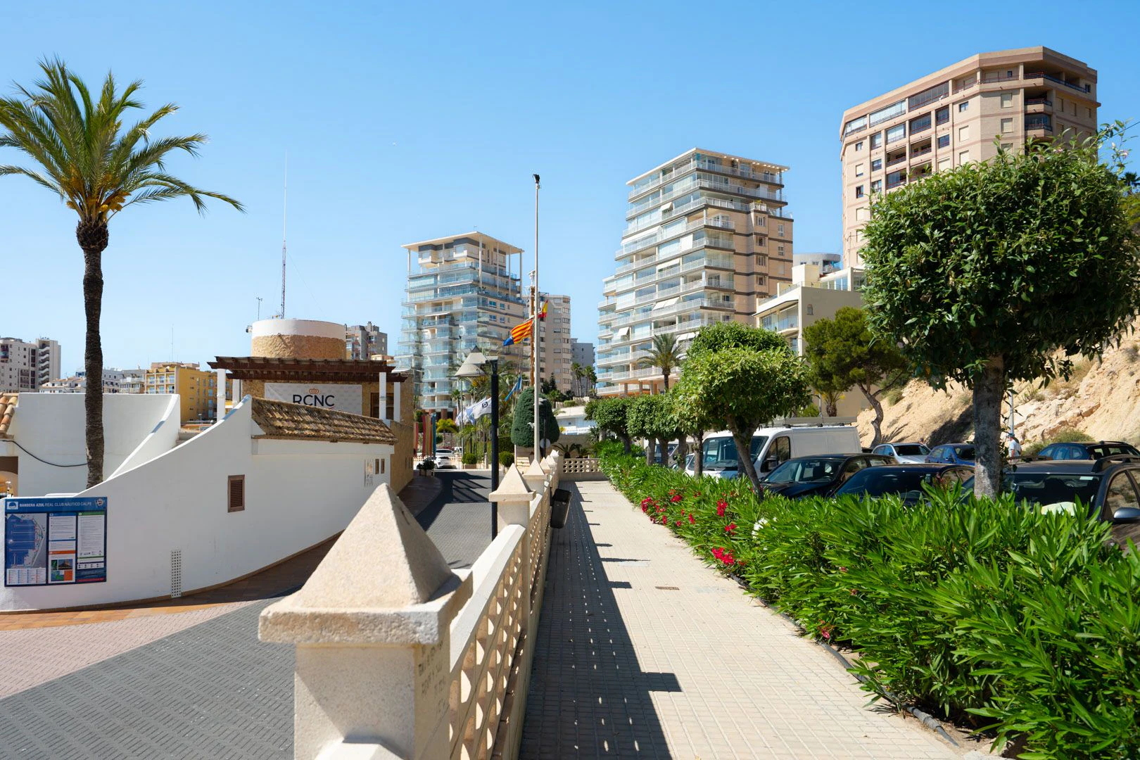 Ático exclusivo en primera línea de mar en el puerto de Calpe