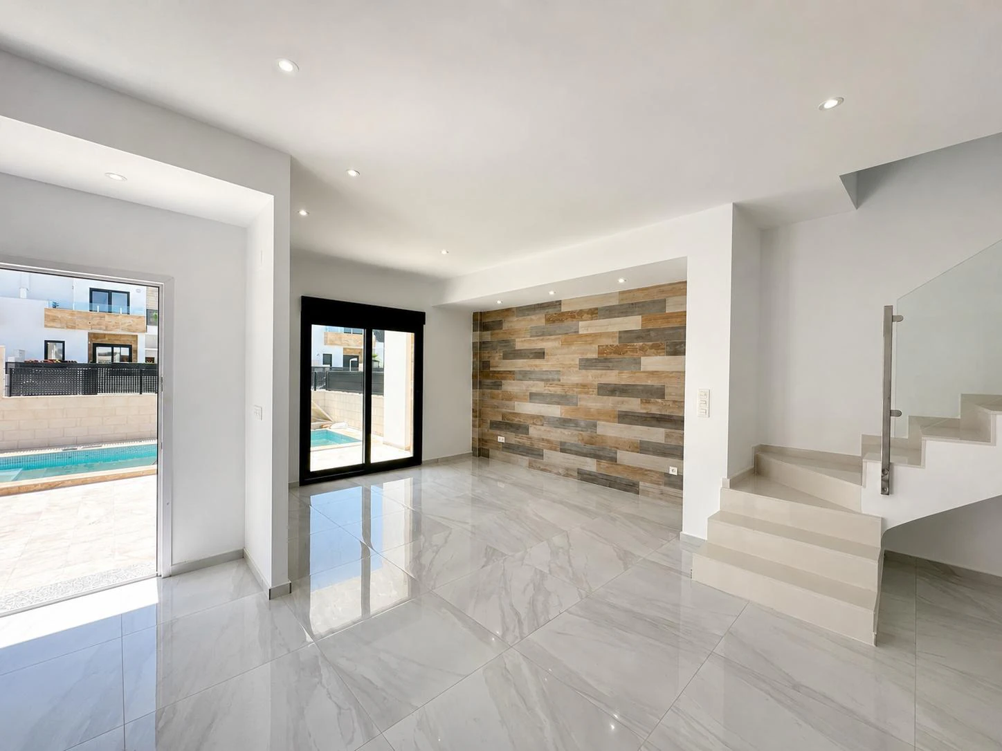 Villa moderna con piscina privada en venta en Polop de la Marina