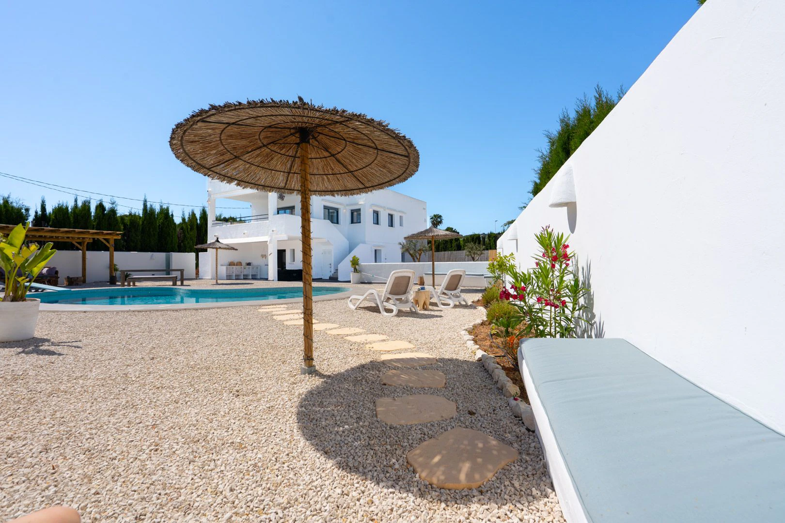 Villa spacieuse de 6 chambres à distance de marche de la plage de l'Arenal, Jávea