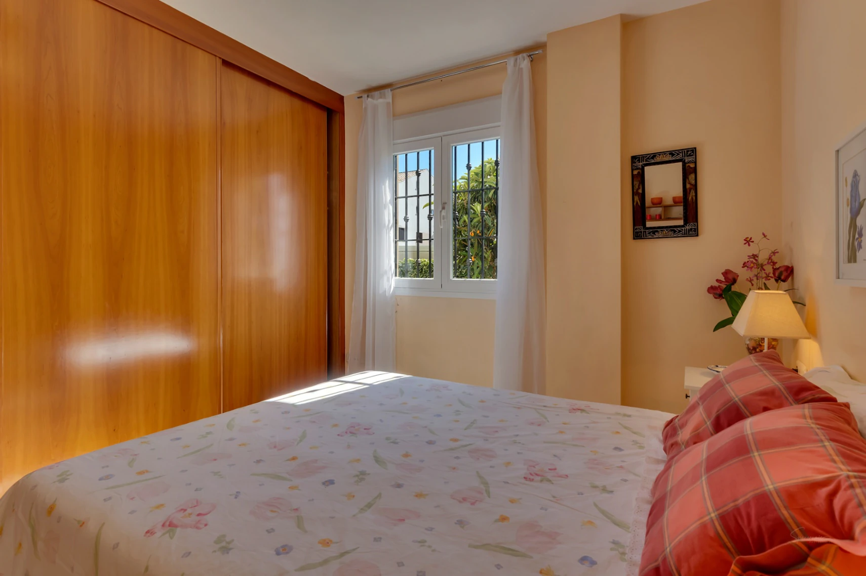 Apartamento de 5 habitaciones con gran jardin ubicado en una zona privilegiada de Jávea