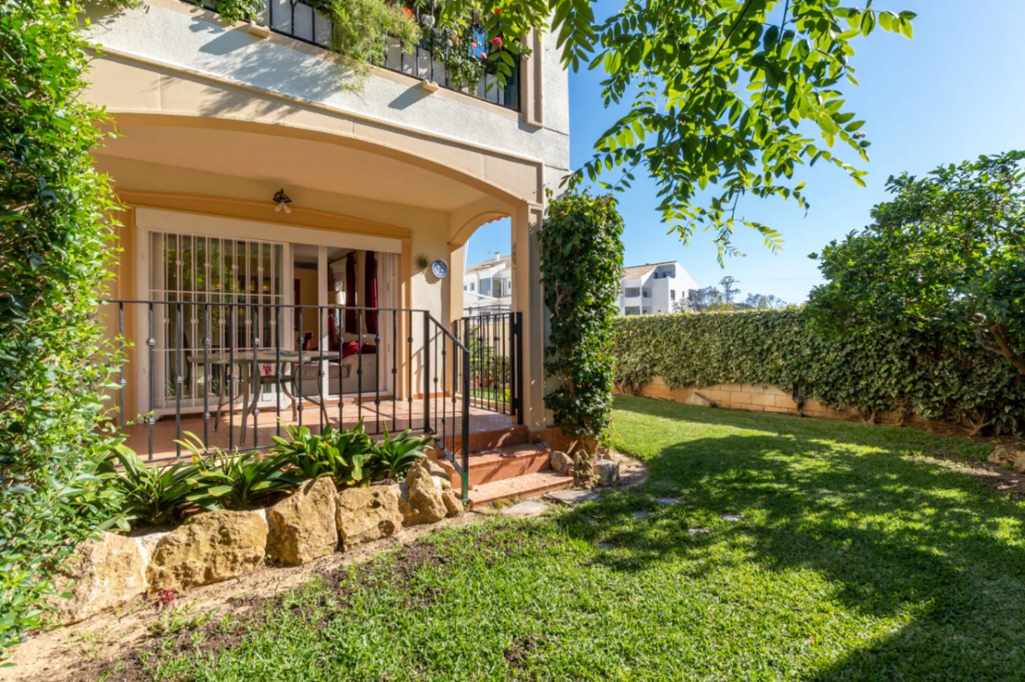 Apartamento de 5 habitaciones con gran jardin ubicado en una zona privilegiada de Jávea