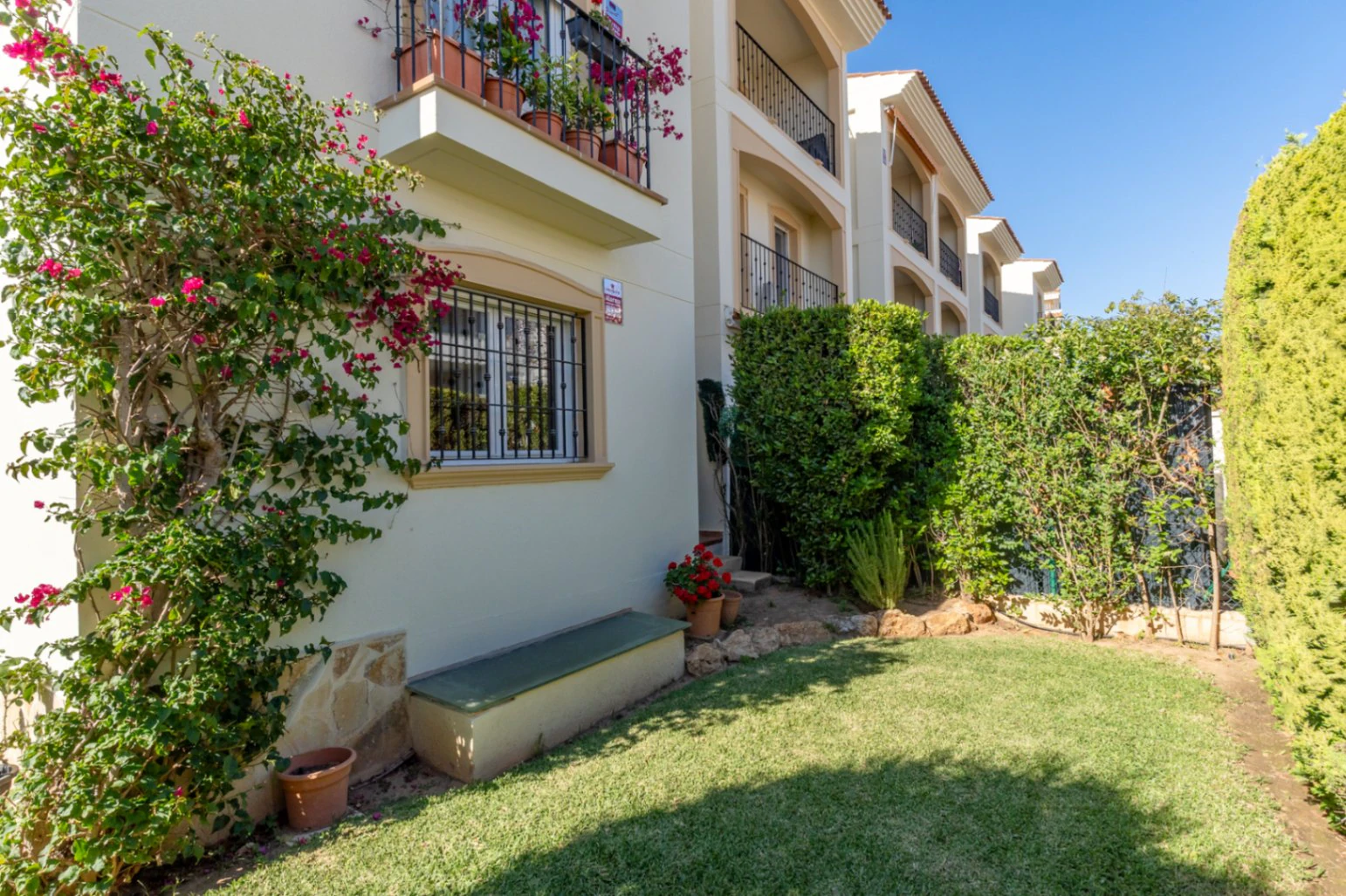 Apartamento de 5 habitaciones con gran jardin ubicado en una zona privilegiada de Jávea