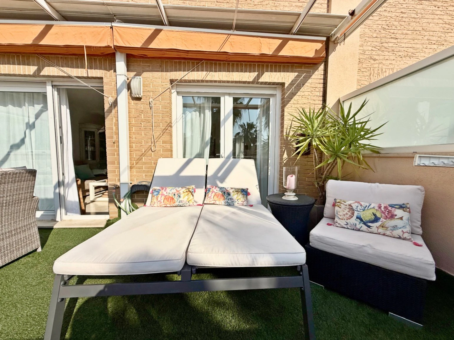 Exclusivo apartamento en venta en primera linea de mar en Las Marinas de Denia