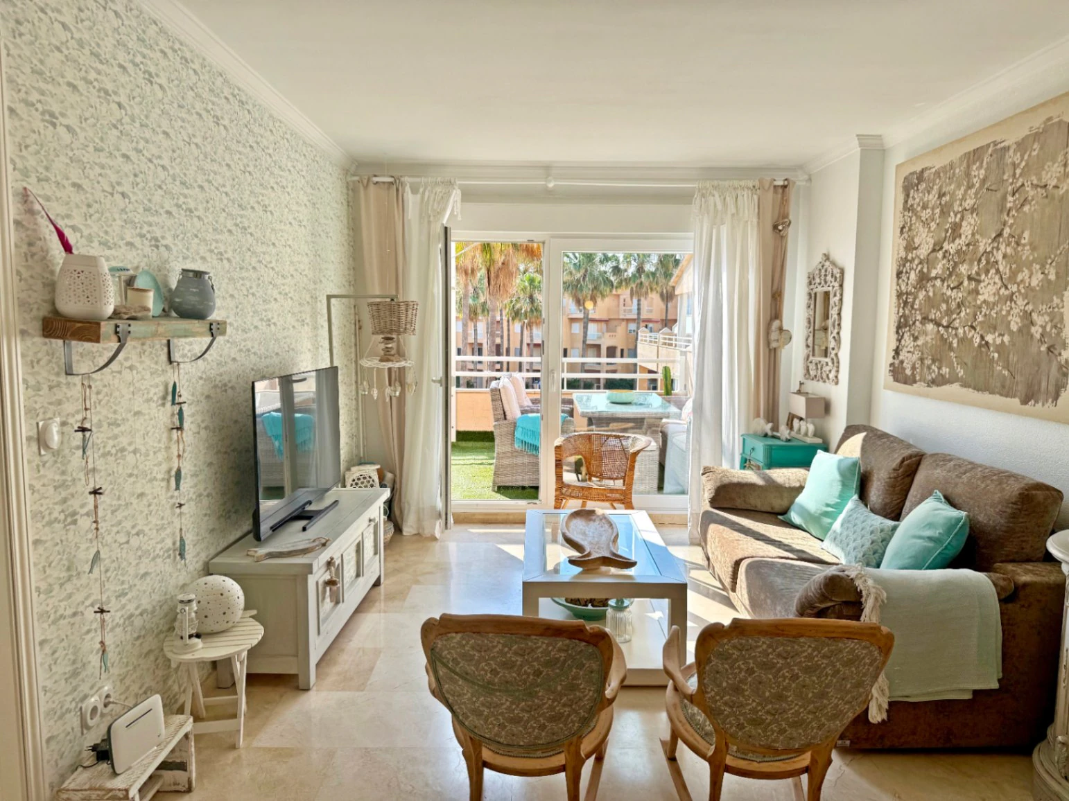 Exclusivo apartamento en venta en primera linea de mar en Las Marinas de Denia
