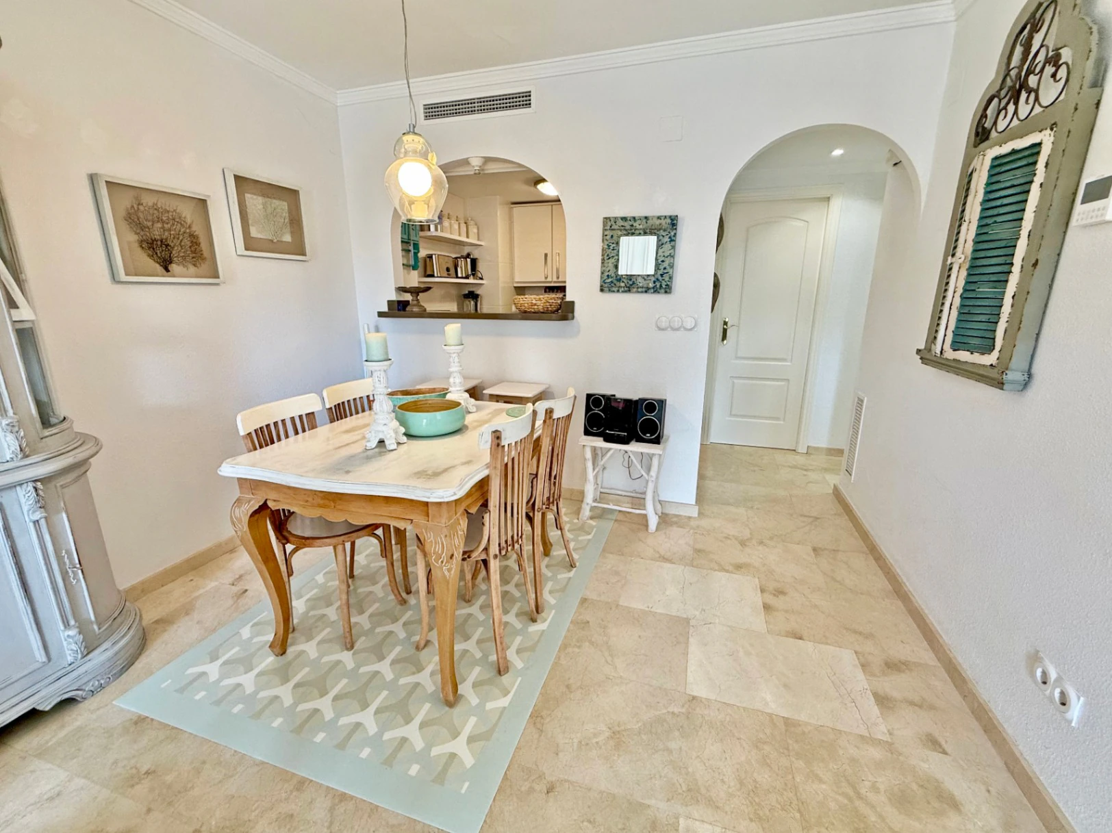 Exclusivo apartamento en venta en primera linea de mar en Las Marinas de Denia