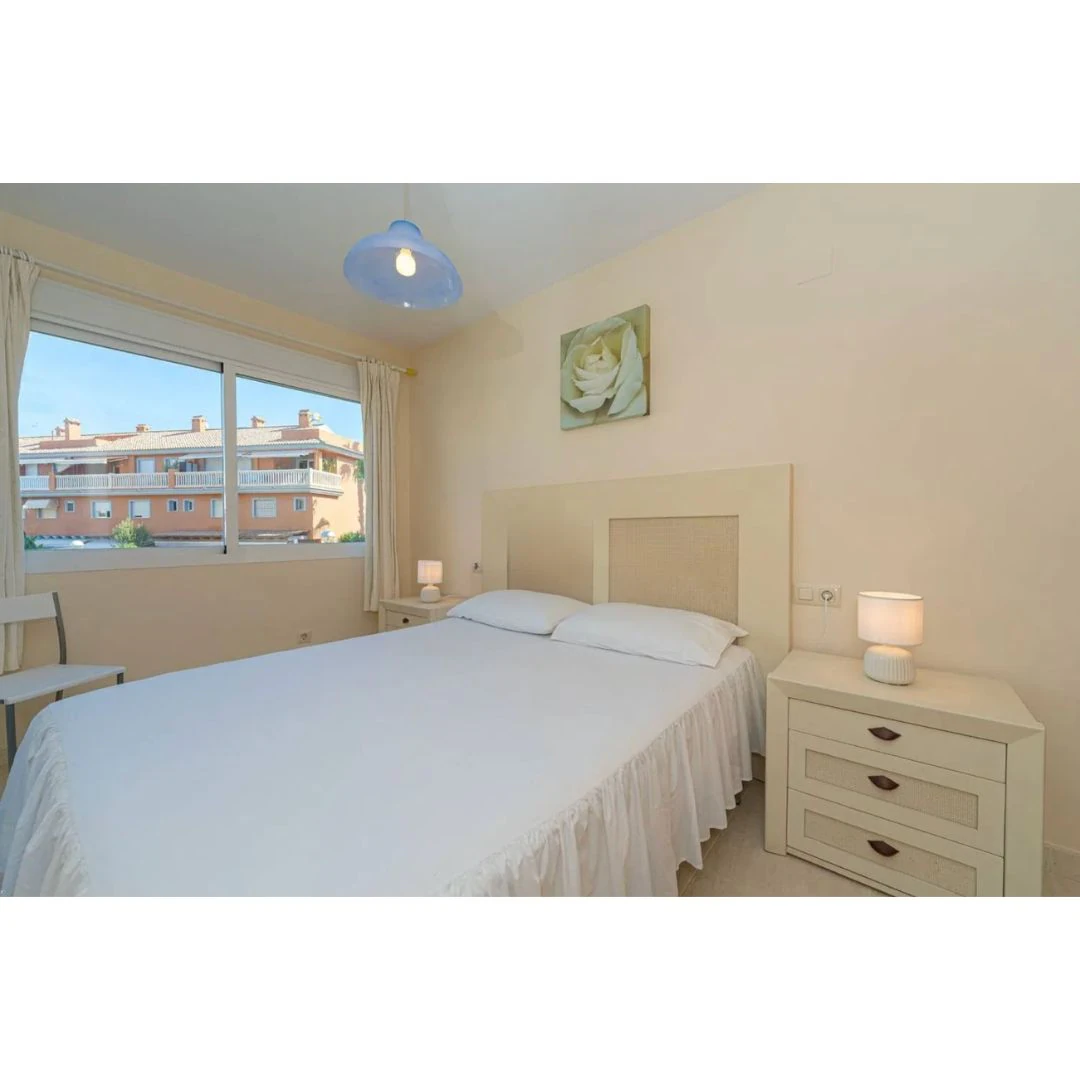 Exclusivo piso de 3 dormitorios en venta a pasos de la playa del arenal de Javea