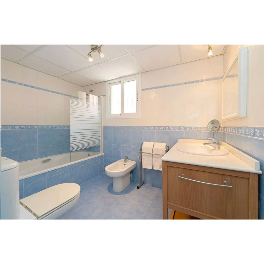 Exclusivo piso de 3 dormitorios en venta a pasos de la playa del arenal de Javea