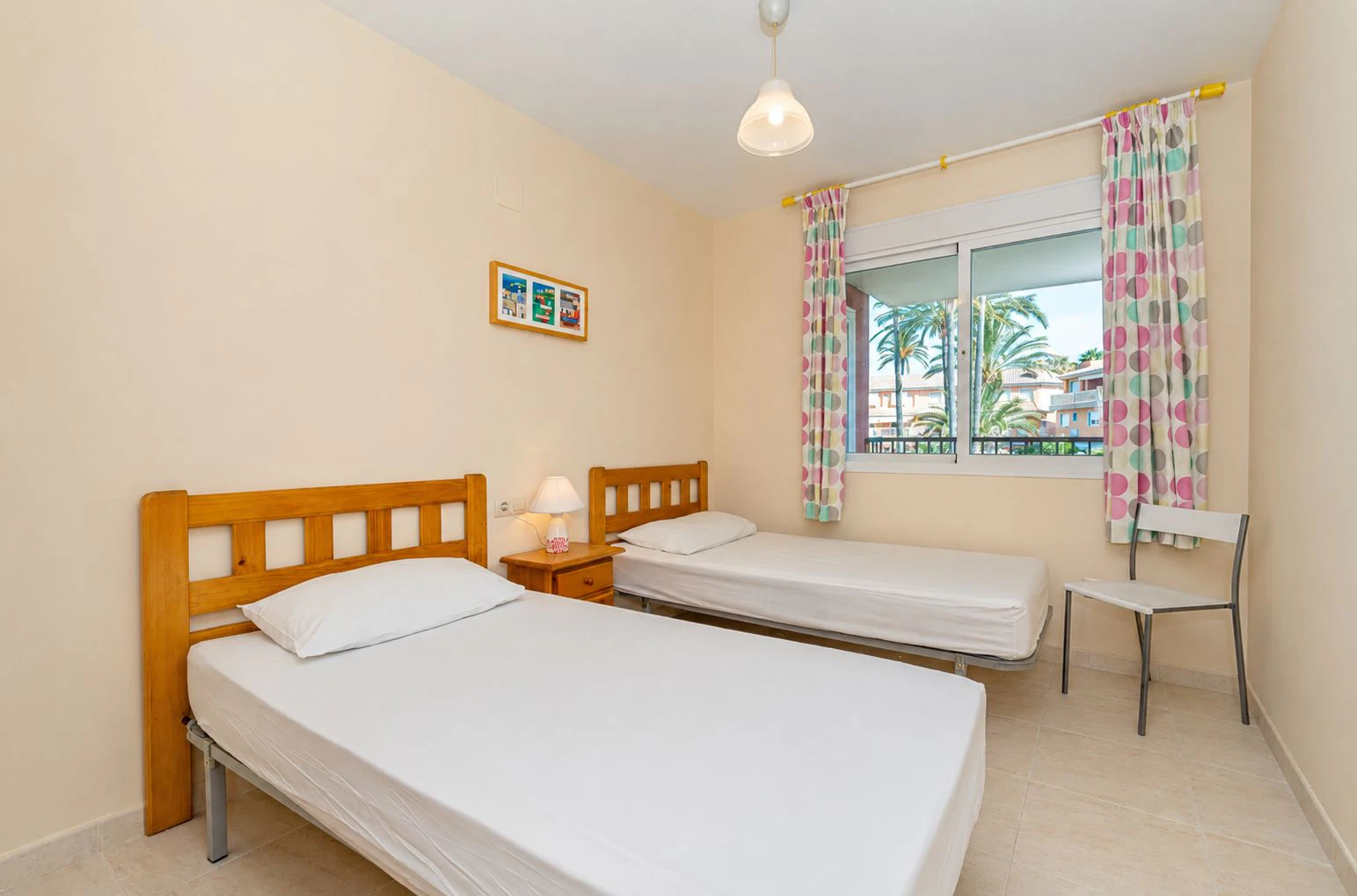Exclusivo piso de 3 dormitorios en venta a pasos de la playa del arenal de Javea