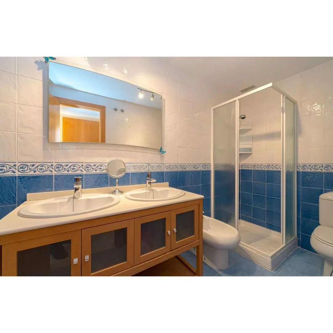 Exclusivo piso de 3 dormitorios en venta a pasos de la playa del arenal de Javea