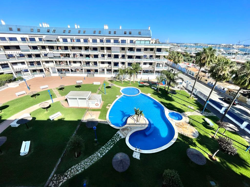 Atico duplex a estrenar en venta en Denia con vistas al mar