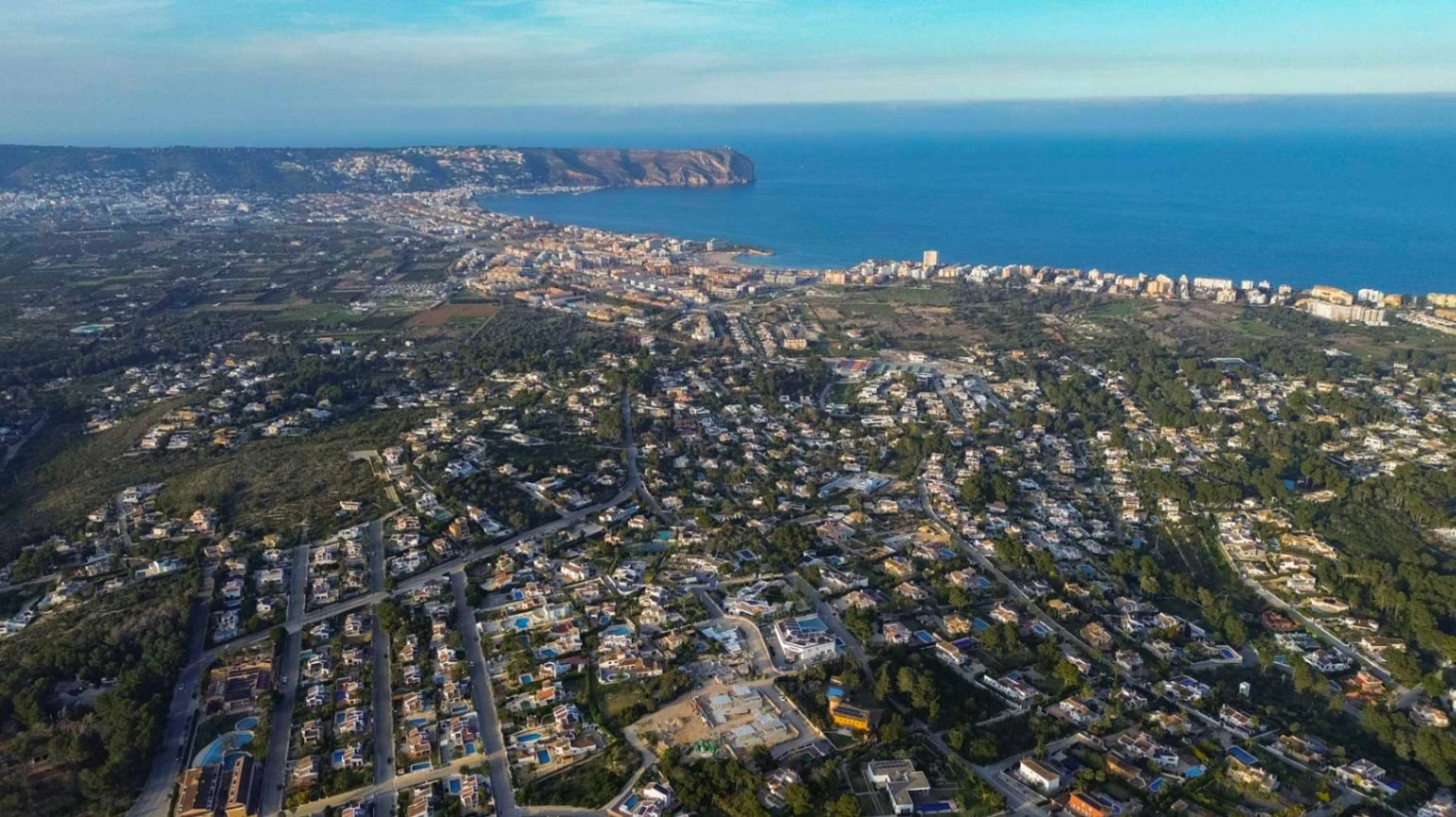 Moderno chalet de obra nueva en Jávea
