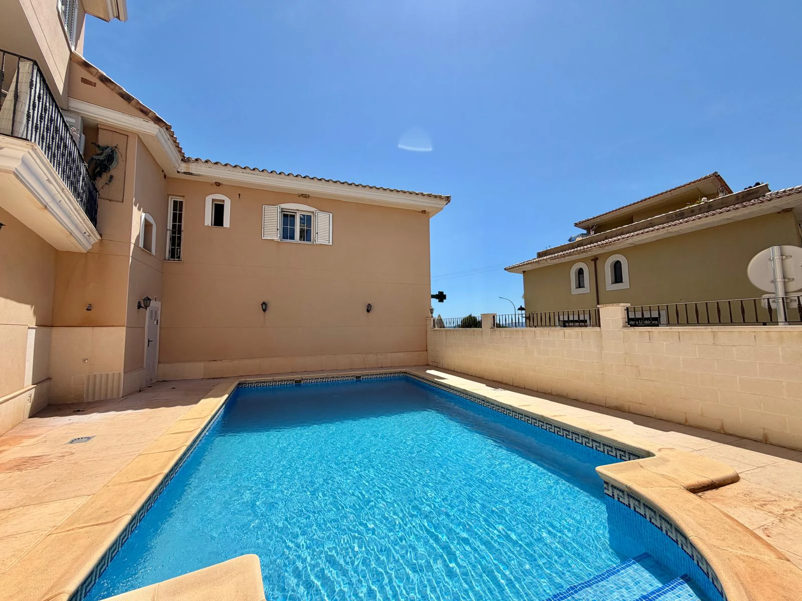 Piso de 3 dormitorios en venta en Jesus Pobre con piscina comunitaria