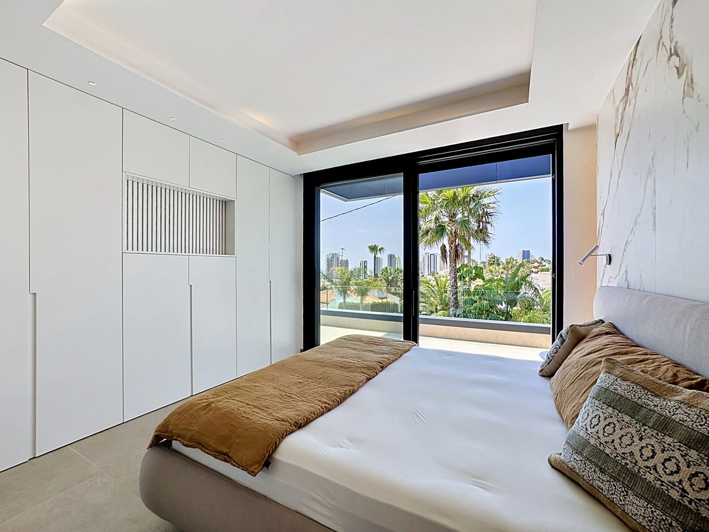 Exclusiva Villa de Diseño con Vistas Panorámicas al Mar en Calpe