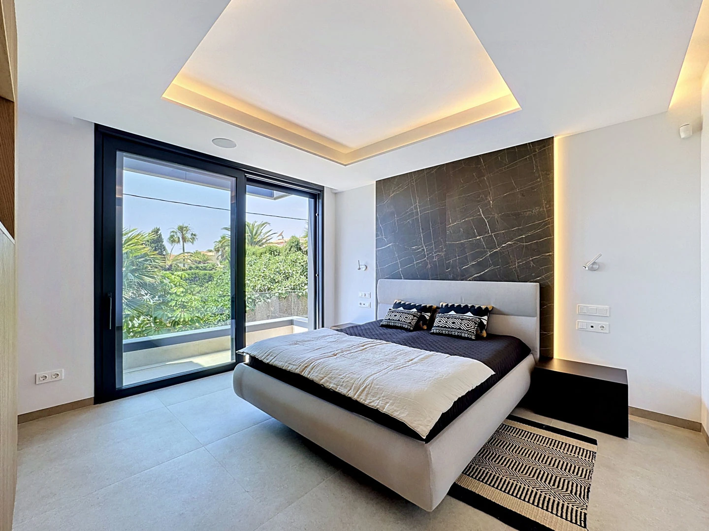 Exclusiva Villa de Diseño con Vistas Panorámicas al Mar en Calpe