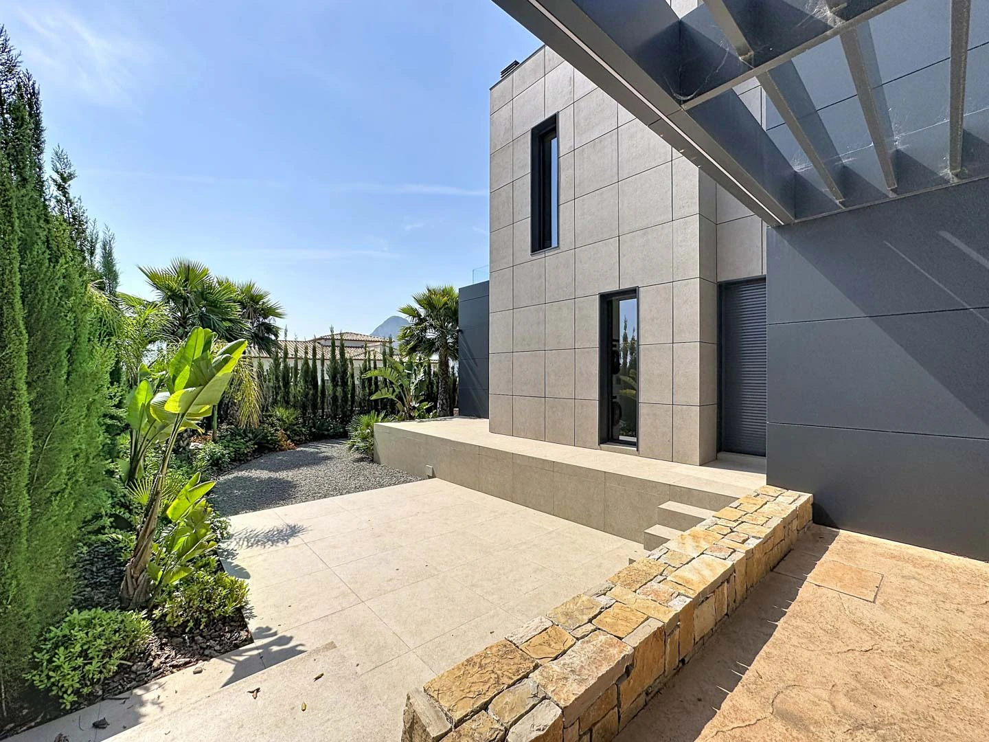 Exclusiva Villa de Diseño con Vistas Panorámicas al Mar en Calpe