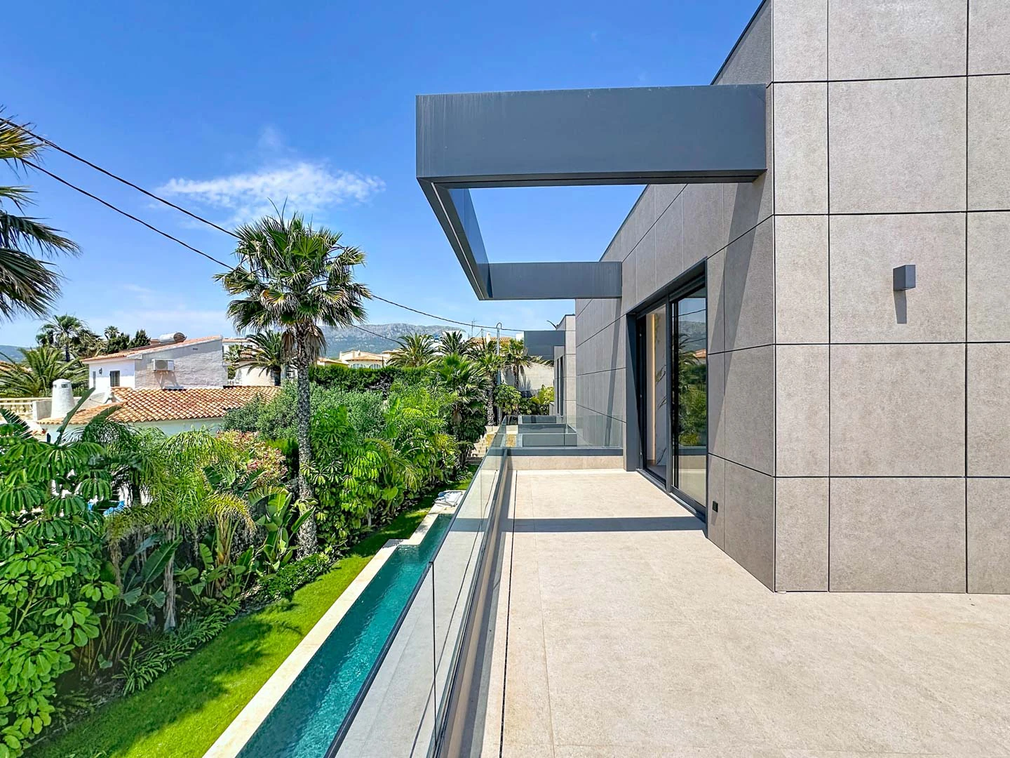 Exclusiva Villa de Diseño con Vistas Panorámicas al Mar en Calpe