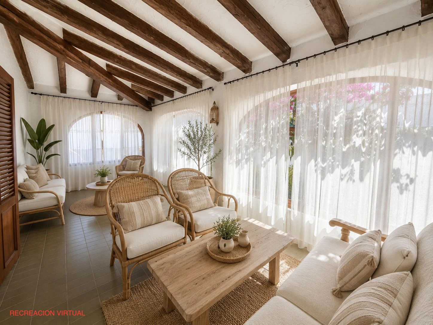 Incantevole chalet in stile tradizionale in vendita in prima linea di spiaggia a Denia