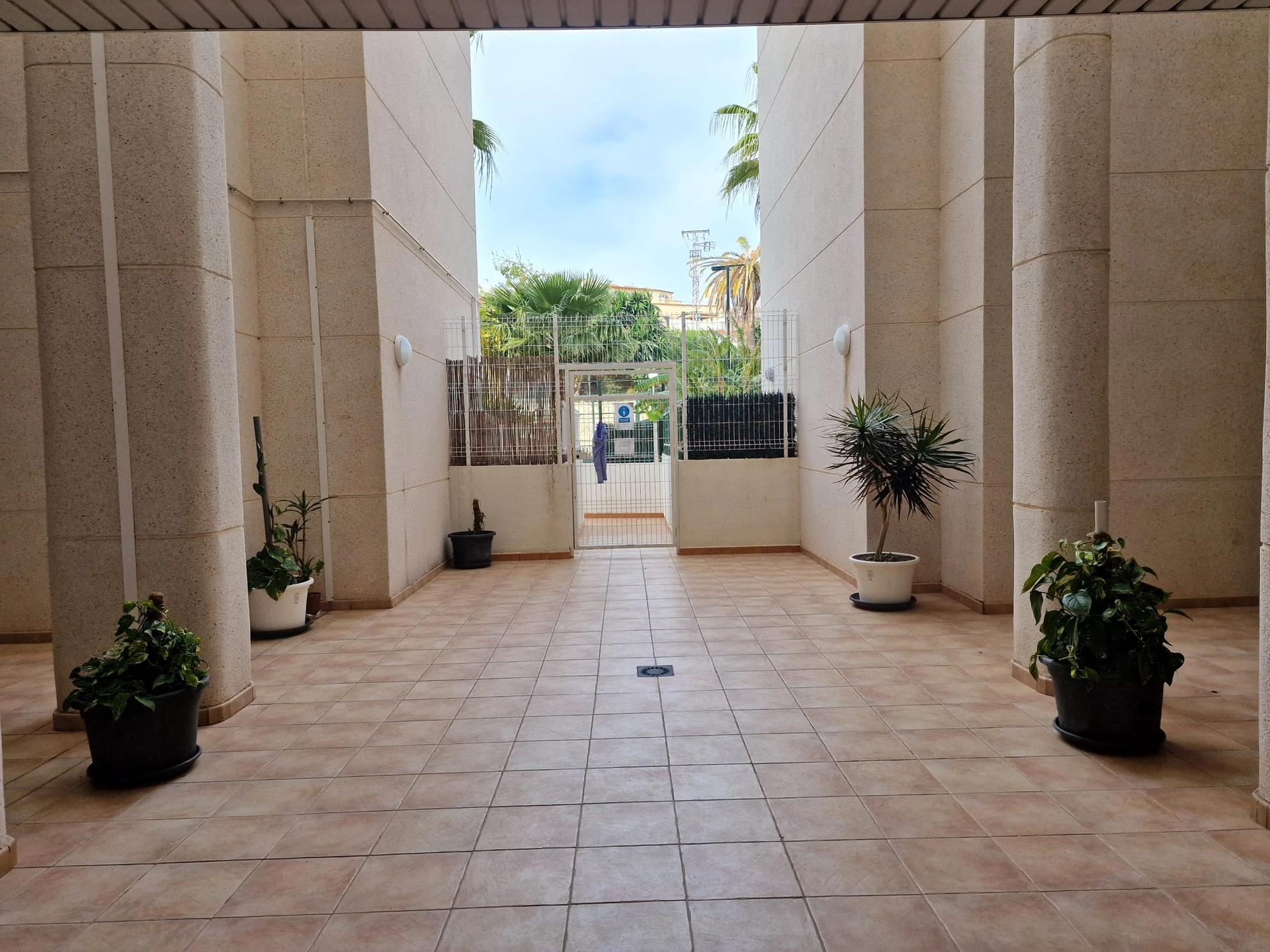 APPARTEMENT PROCHE DE TOUS LES SERVICES