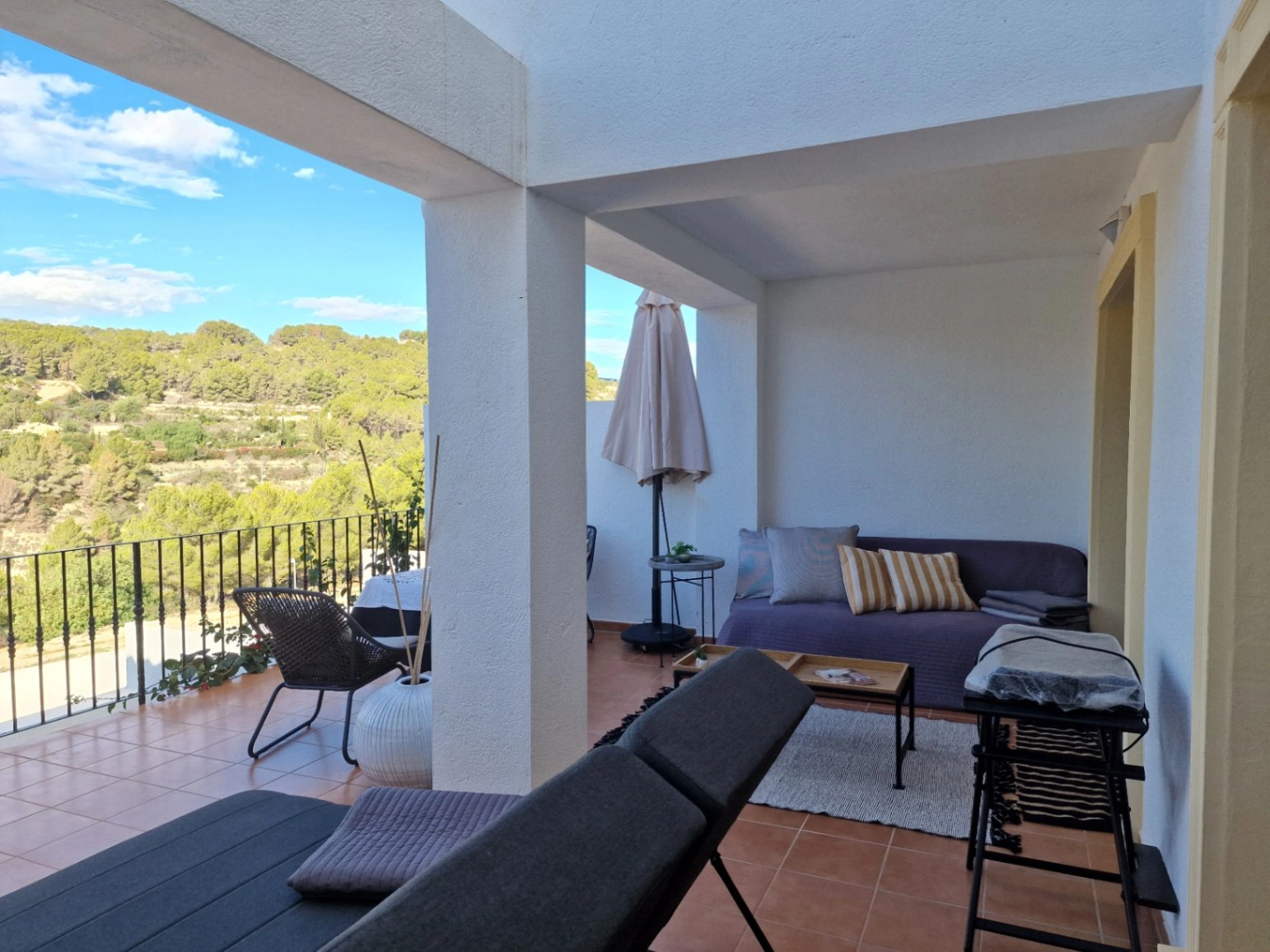 BONITO BUNGALOW CON VISTAS A LA MONTAÑA