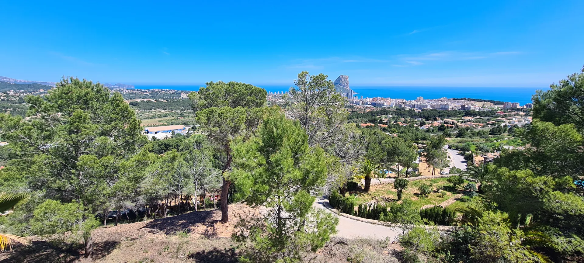 Parcela amplio en Calpe.