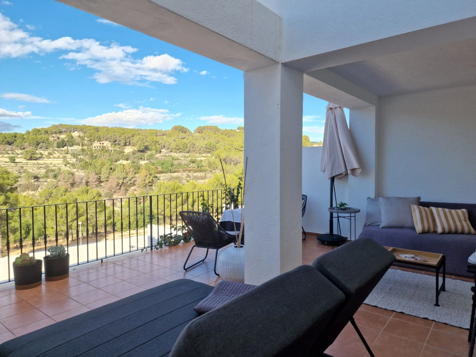 BONITO BUNGALOW CON VISTAS A LA MONTAÑA