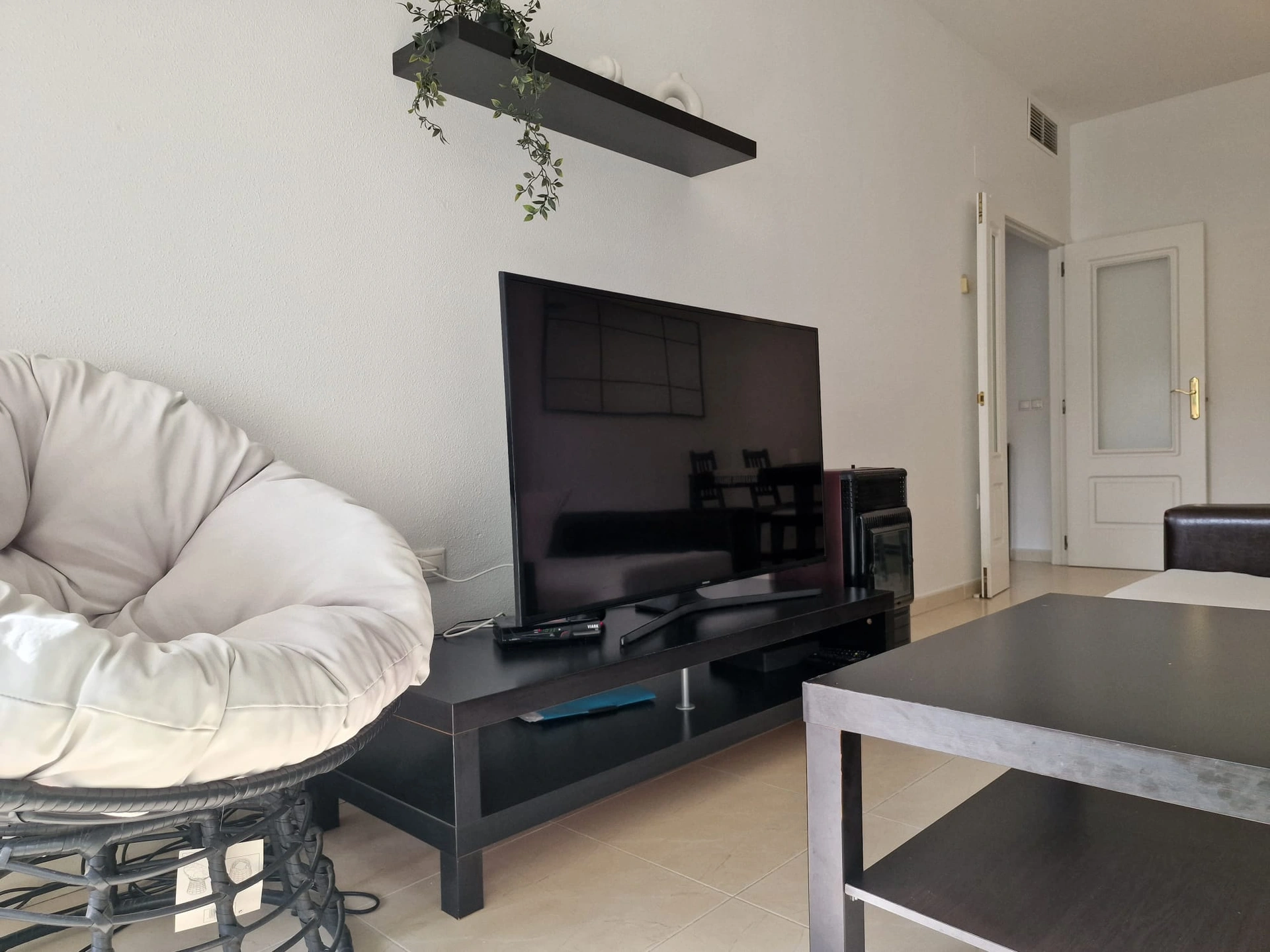 APPARTEMENT PROCHE DE TOUS LES SERVICES
