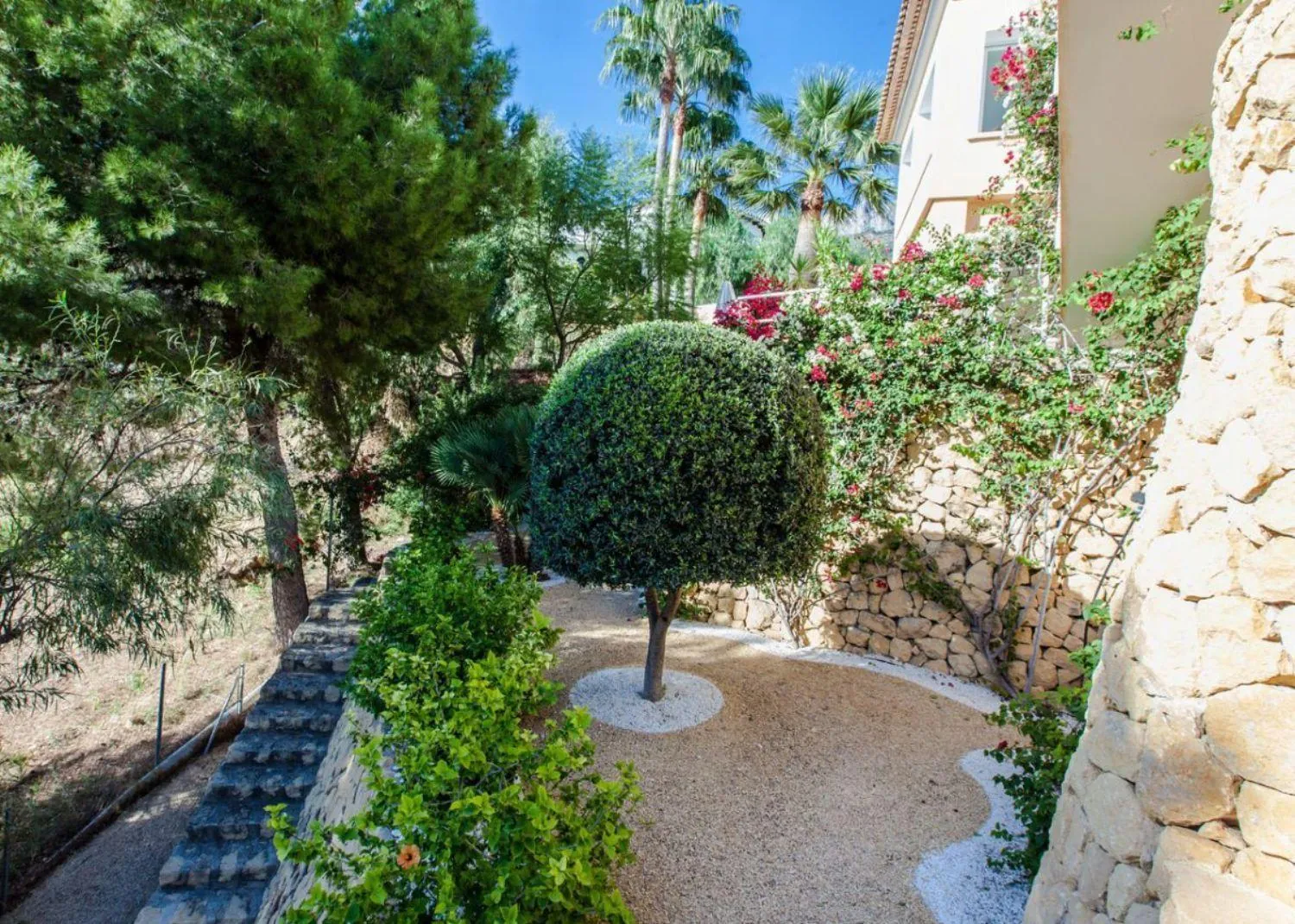 Lujosa villa con acceso privado al campo de golf.