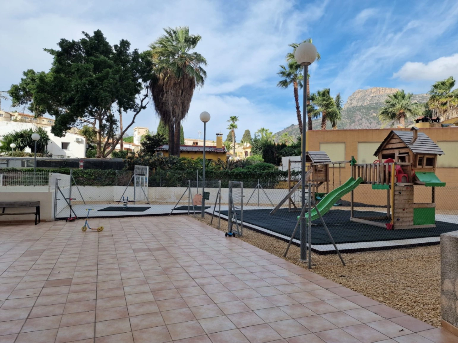 APPARTEMENT PROCHE DE TOUS LES SERVICES