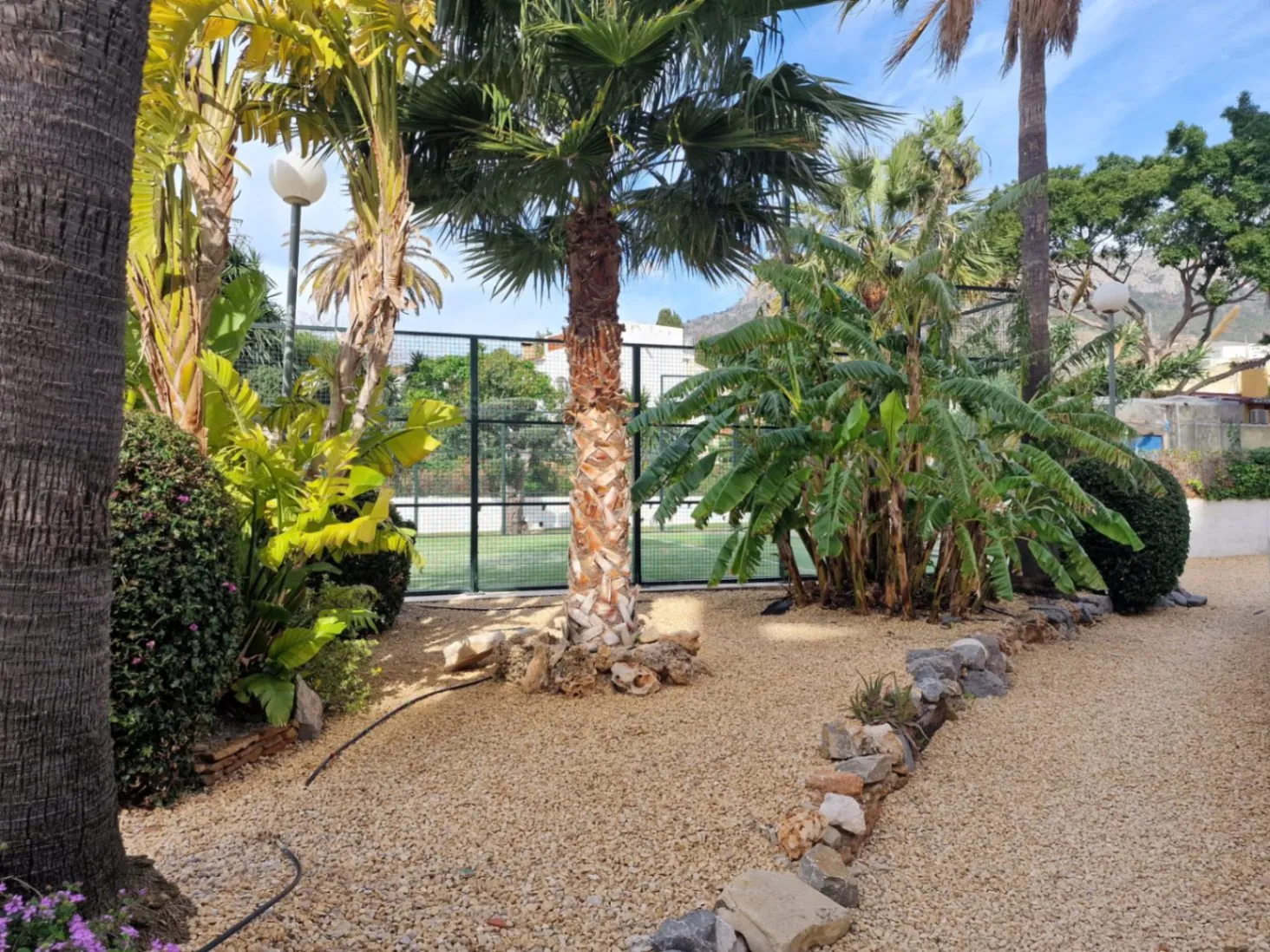 APPARTEMENT PROCHE DE TOUS LES SERVICES