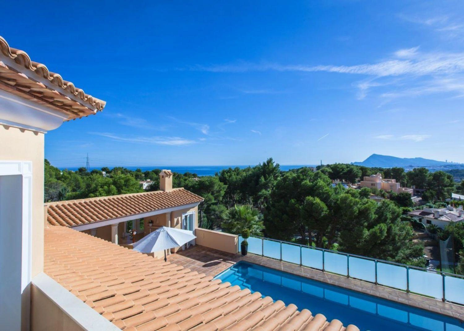 Lujosa villa con acceso privado al campo de golf.