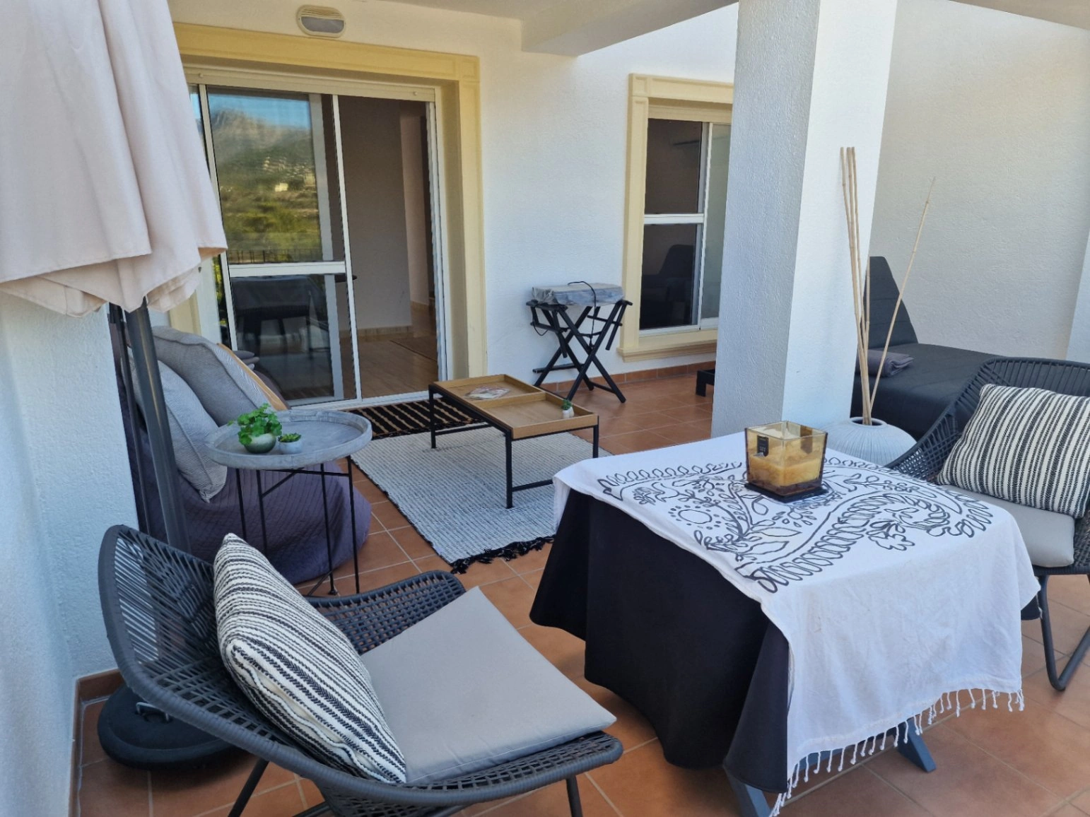 BONITO BUNGALOW CON VISTAS A LA MONTAÑA